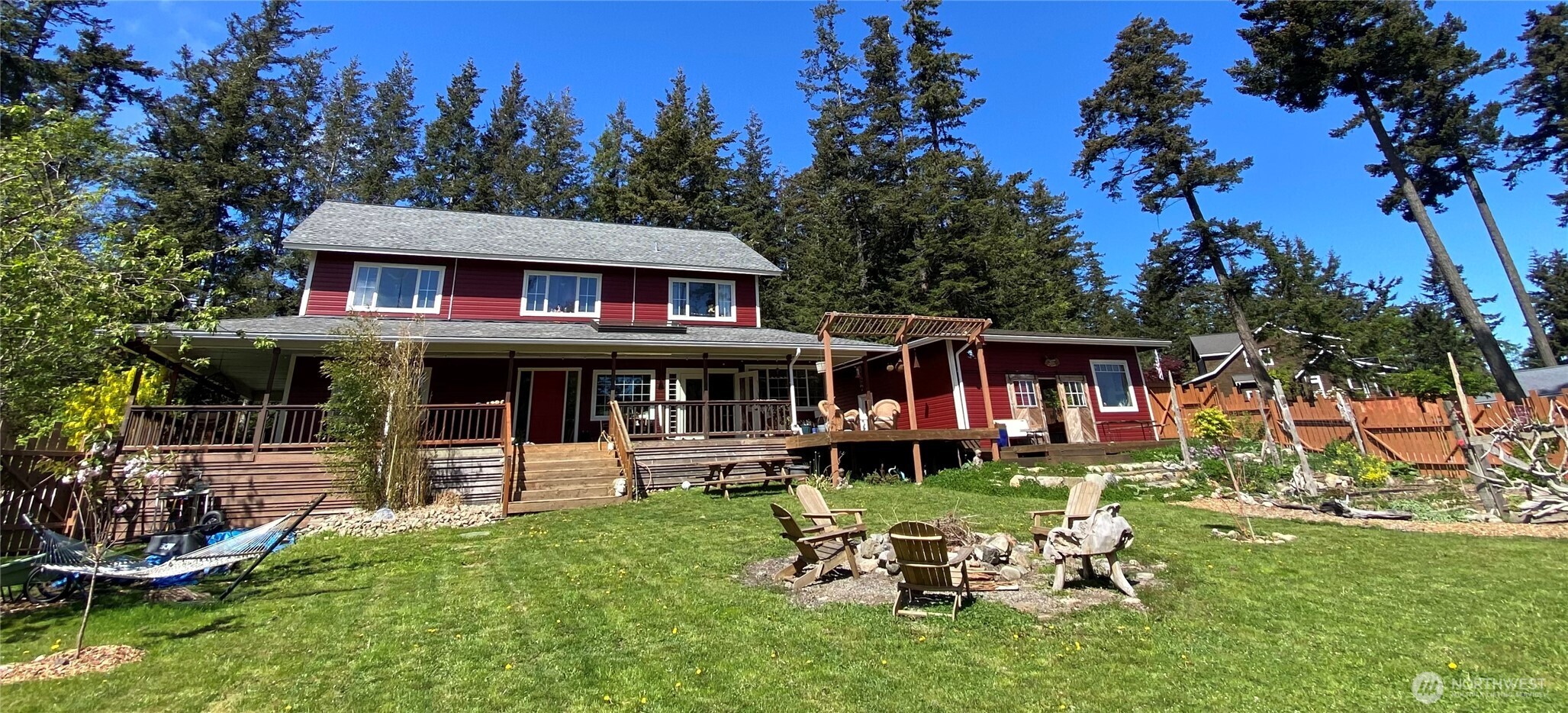 885 Bartel Road Property Photo 1