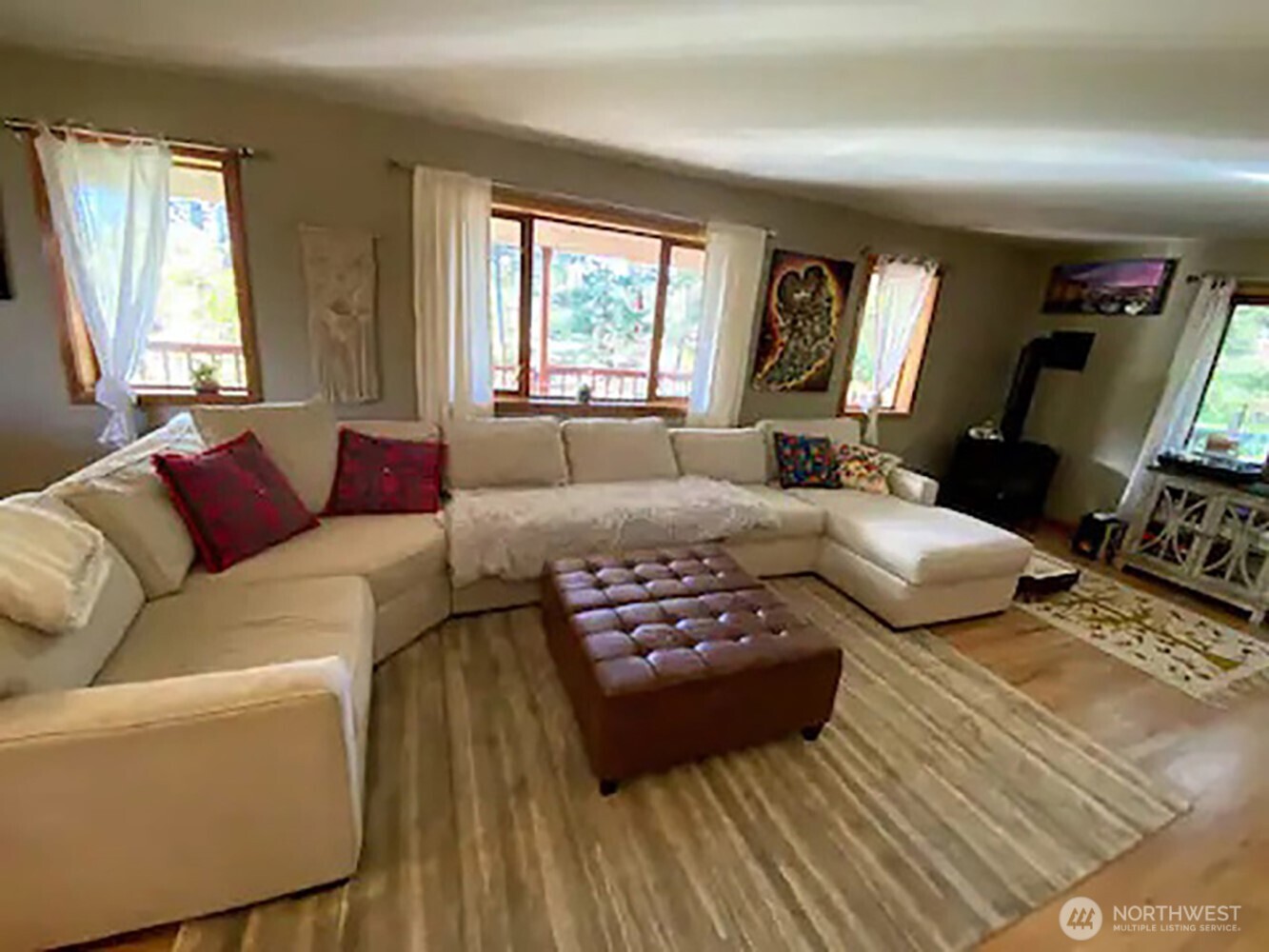 885 Bartel Road Property Photo 14
