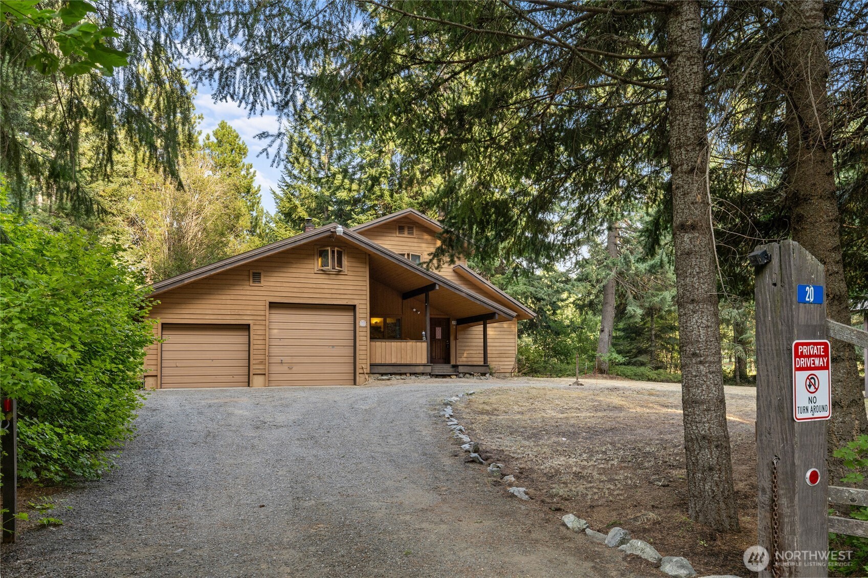 20 Oakmont Drive Property Photo 1