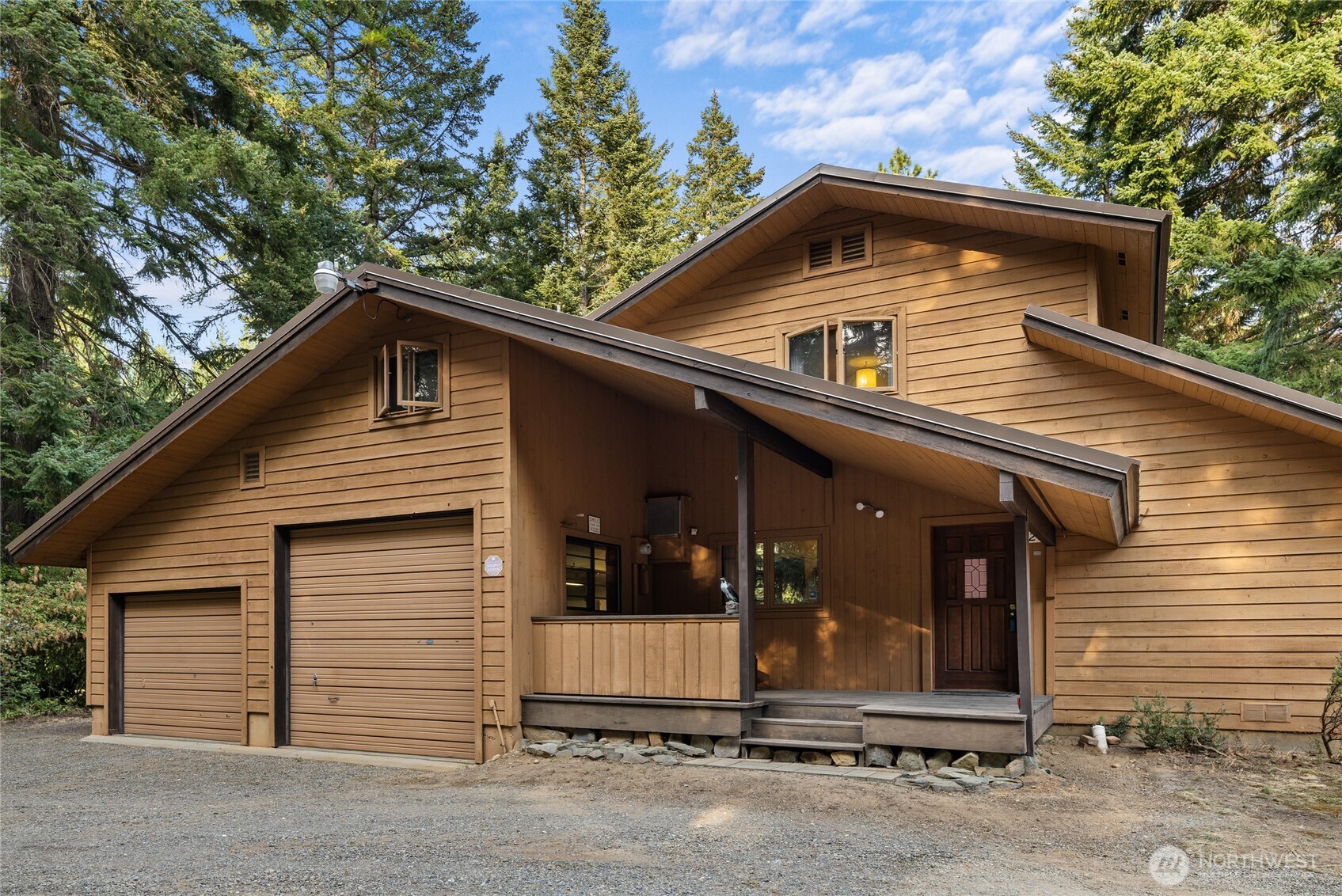 20 Oakmont Drive Property Photo 2