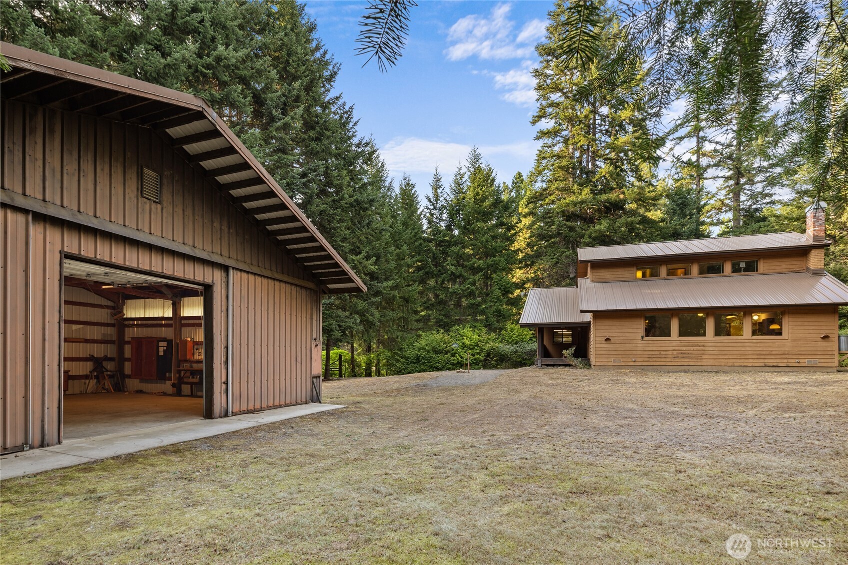 20 Oakmont Drive Property Photo 4