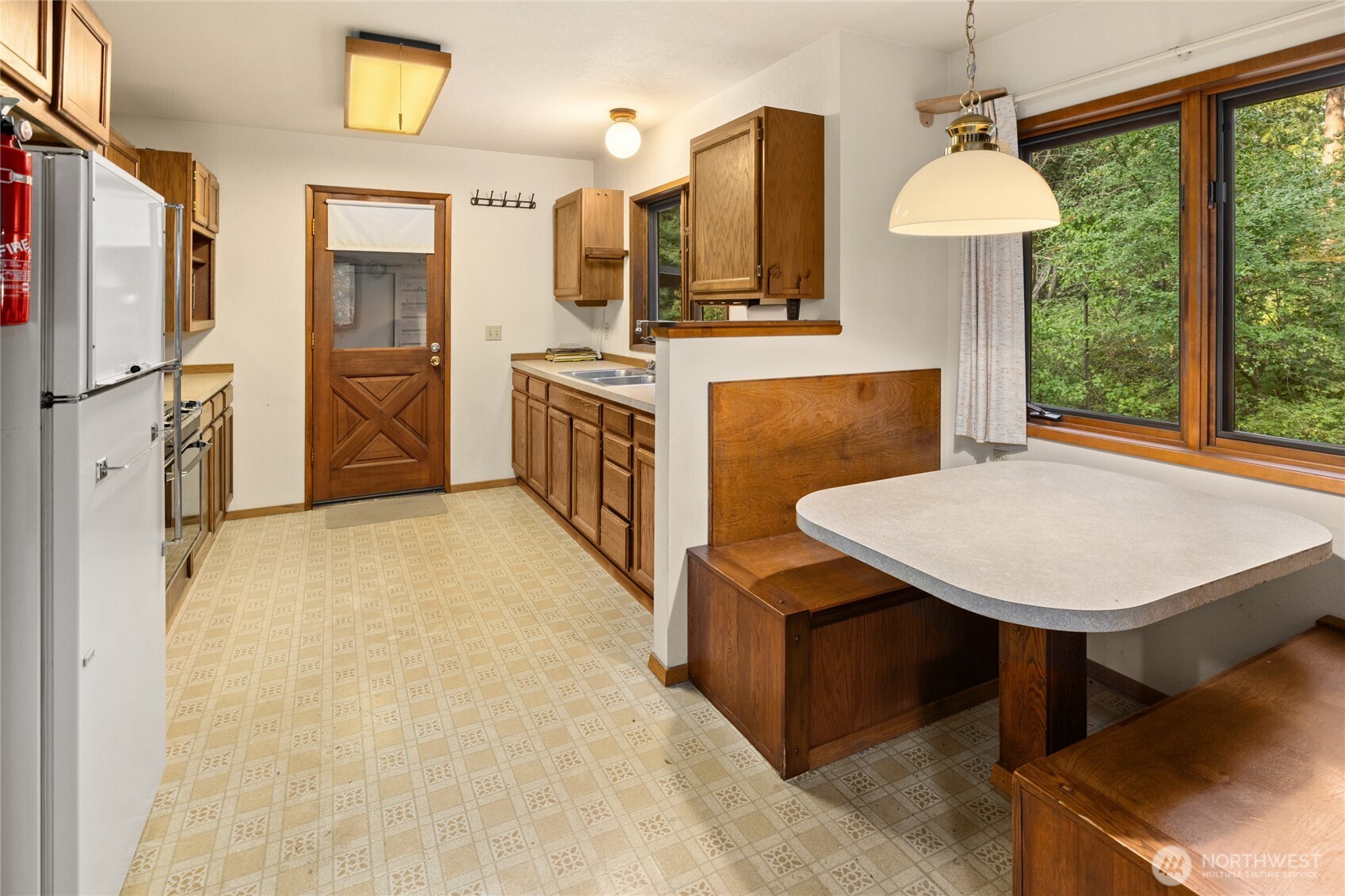 20 Oakmont Drive Property Photo 5