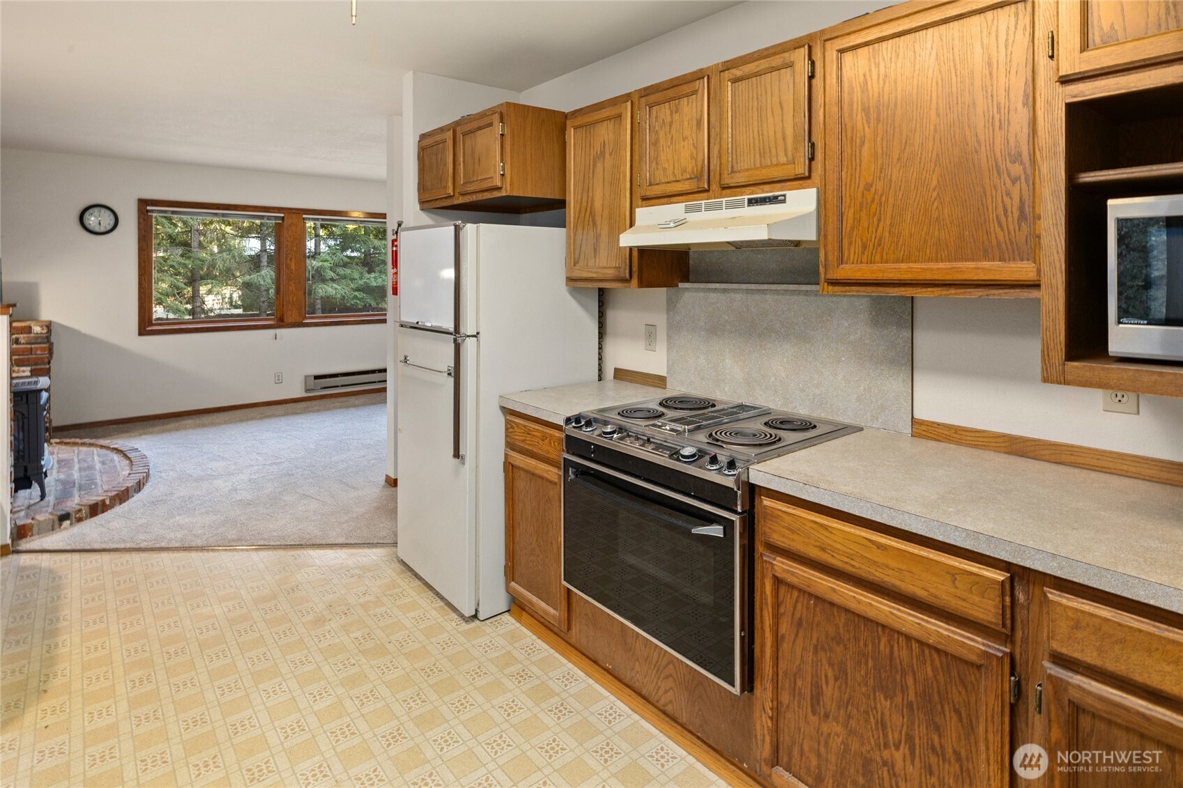 20 Oakmont Drive Property Photo 8