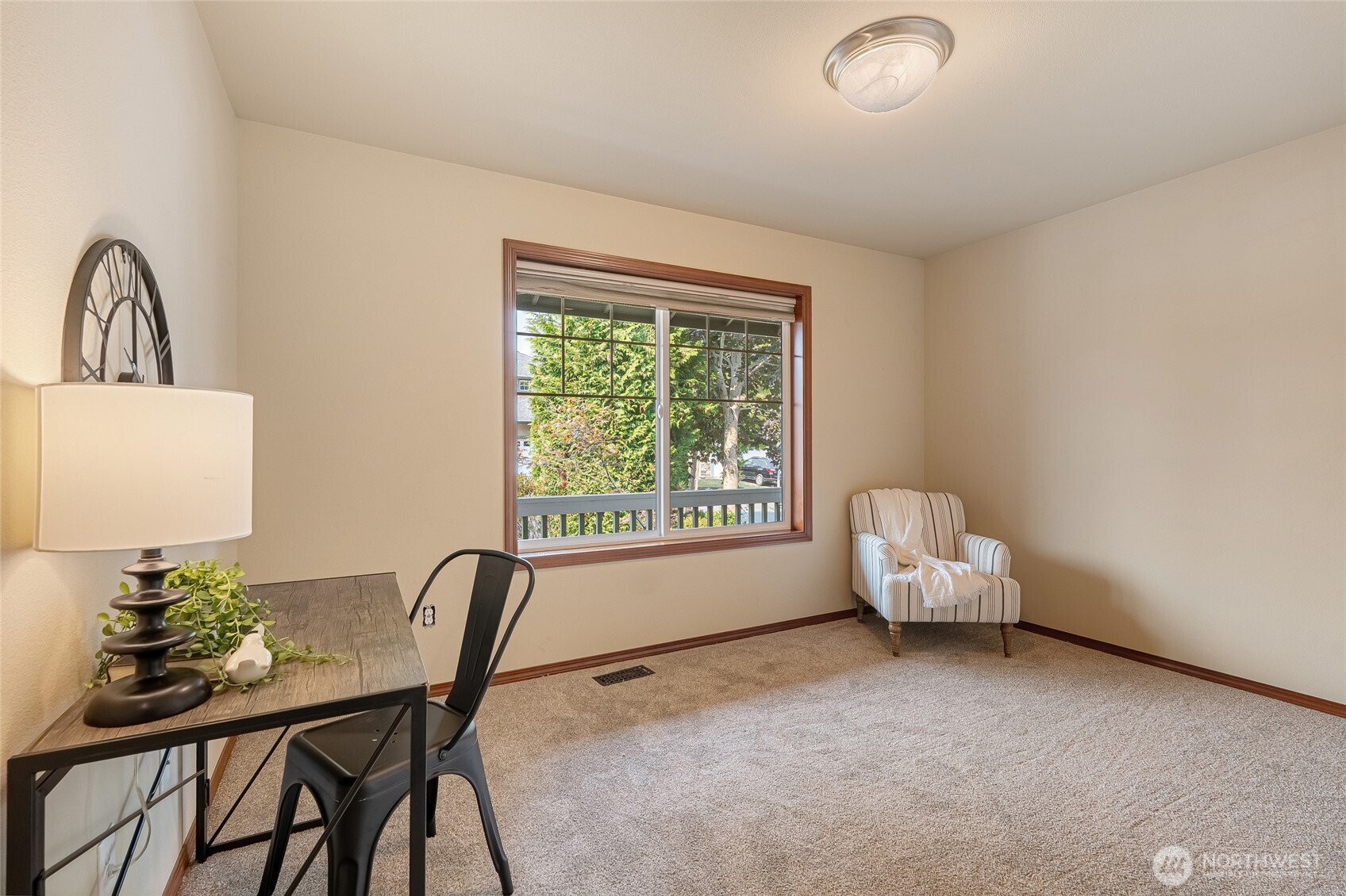 328 Barry Loop Property Photo 19