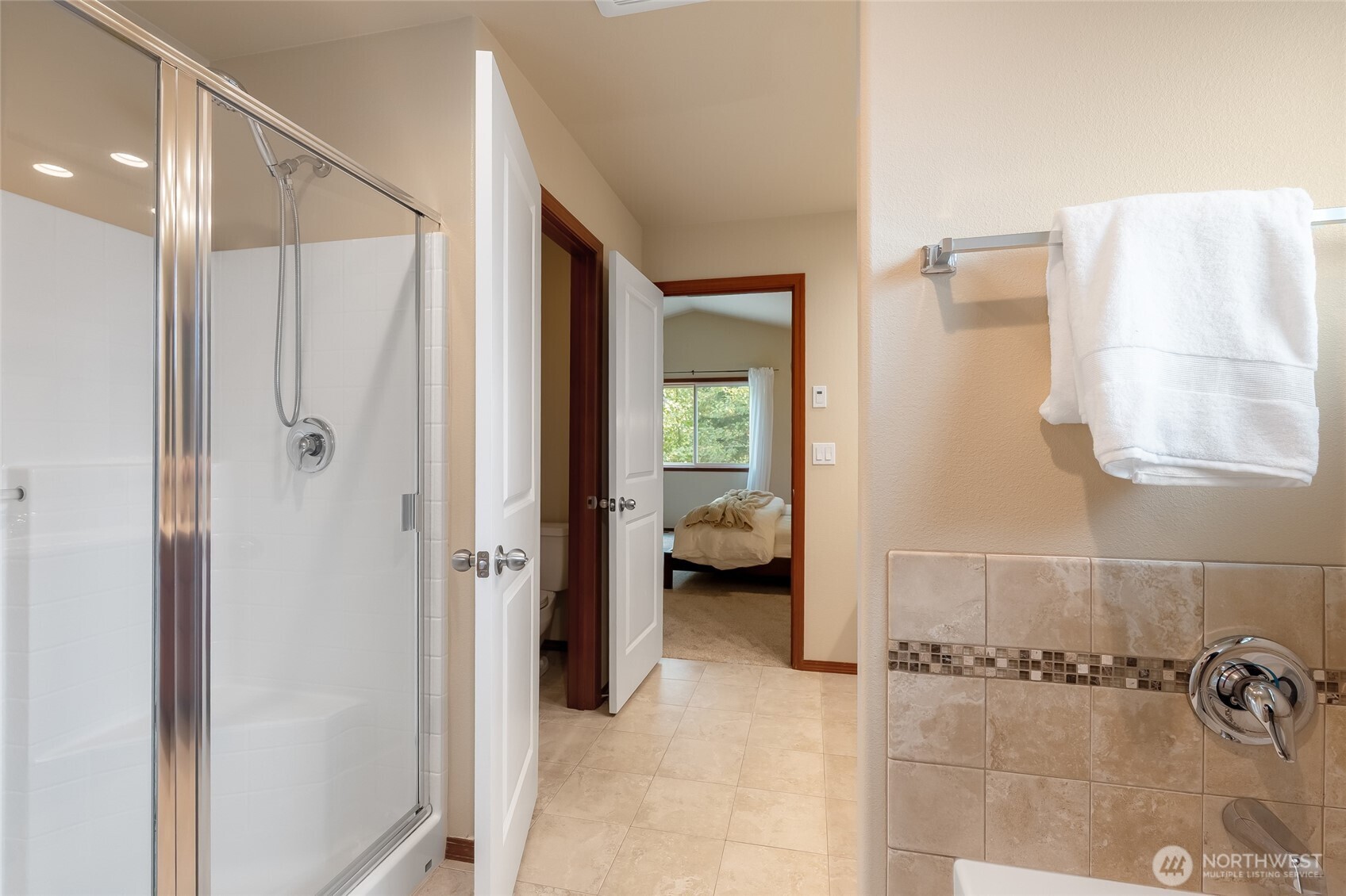 328 Barry Loop Property Photo 26