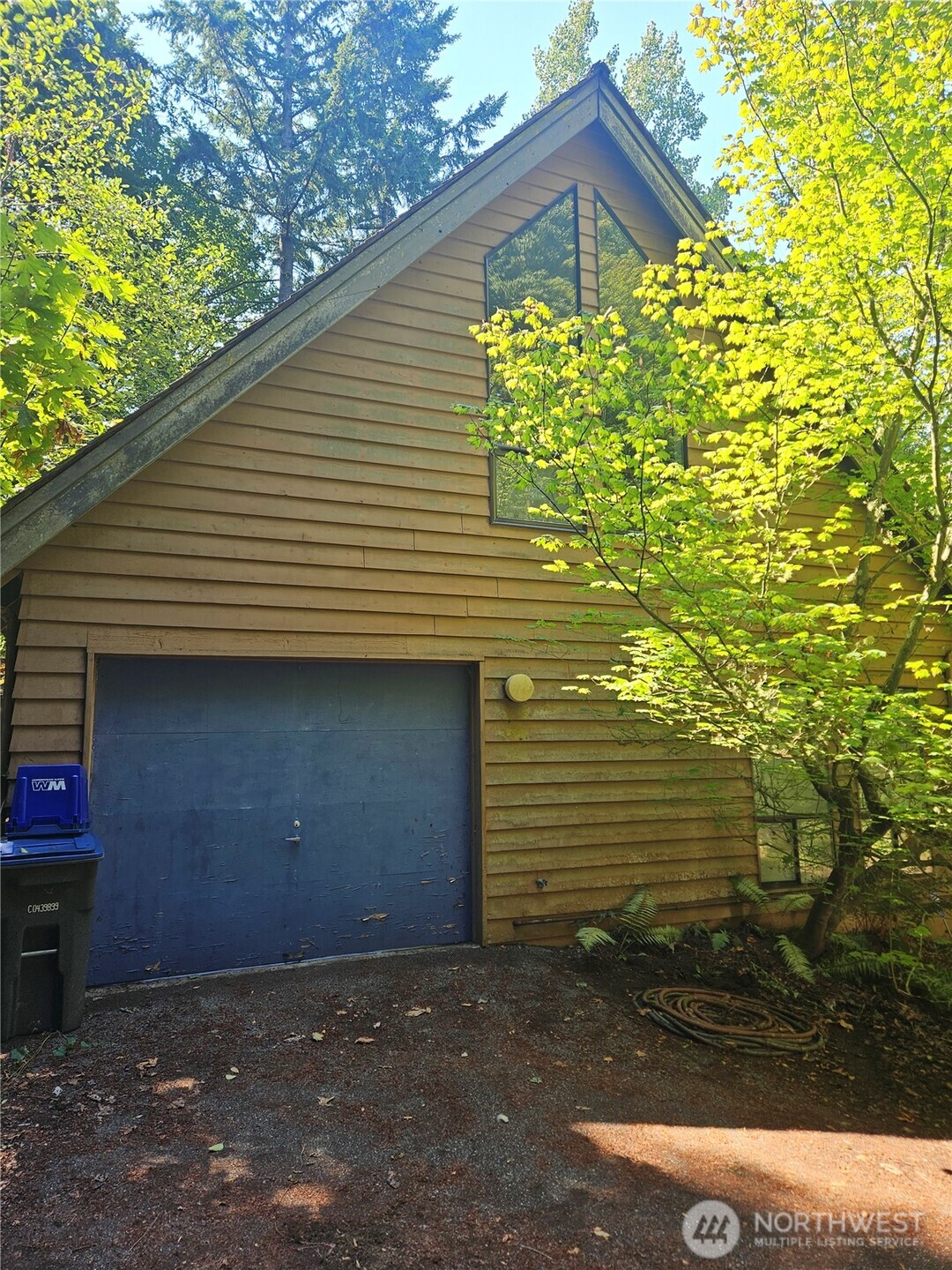 1929 Ne Bentley Drive Property Photo 1