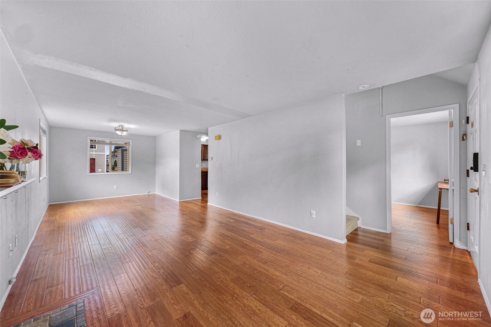 2429 Queen Street Property Photo 7