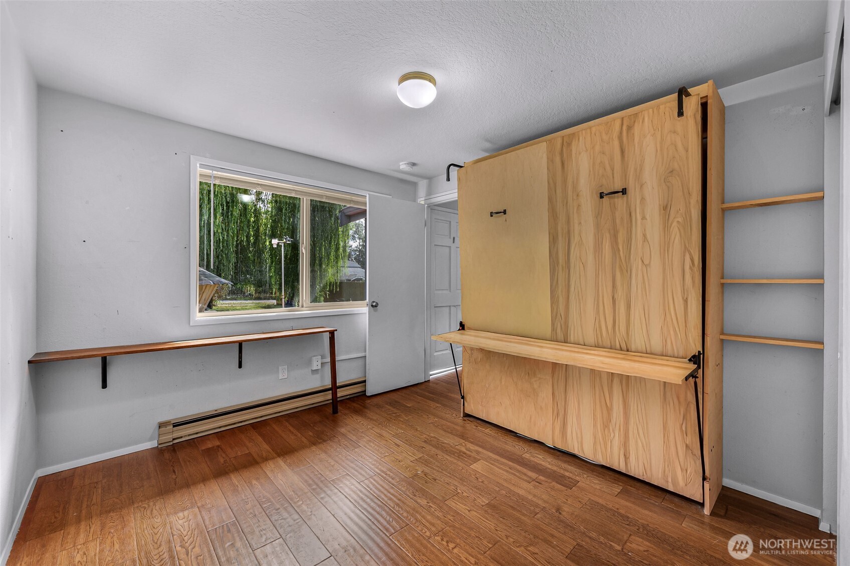 2429 Queen Street Property Photo 16