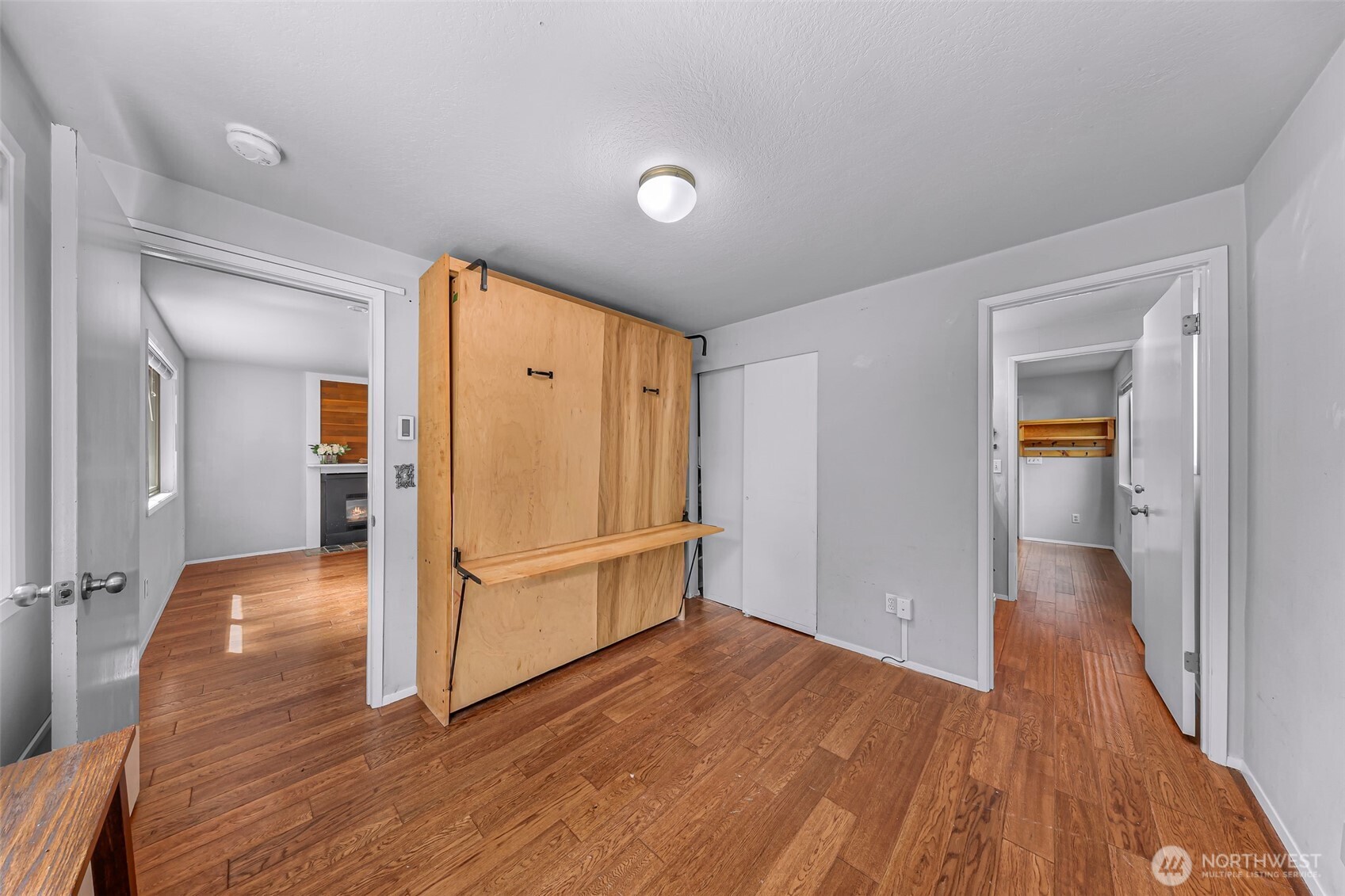 2429 Queen Street Property Photo 17