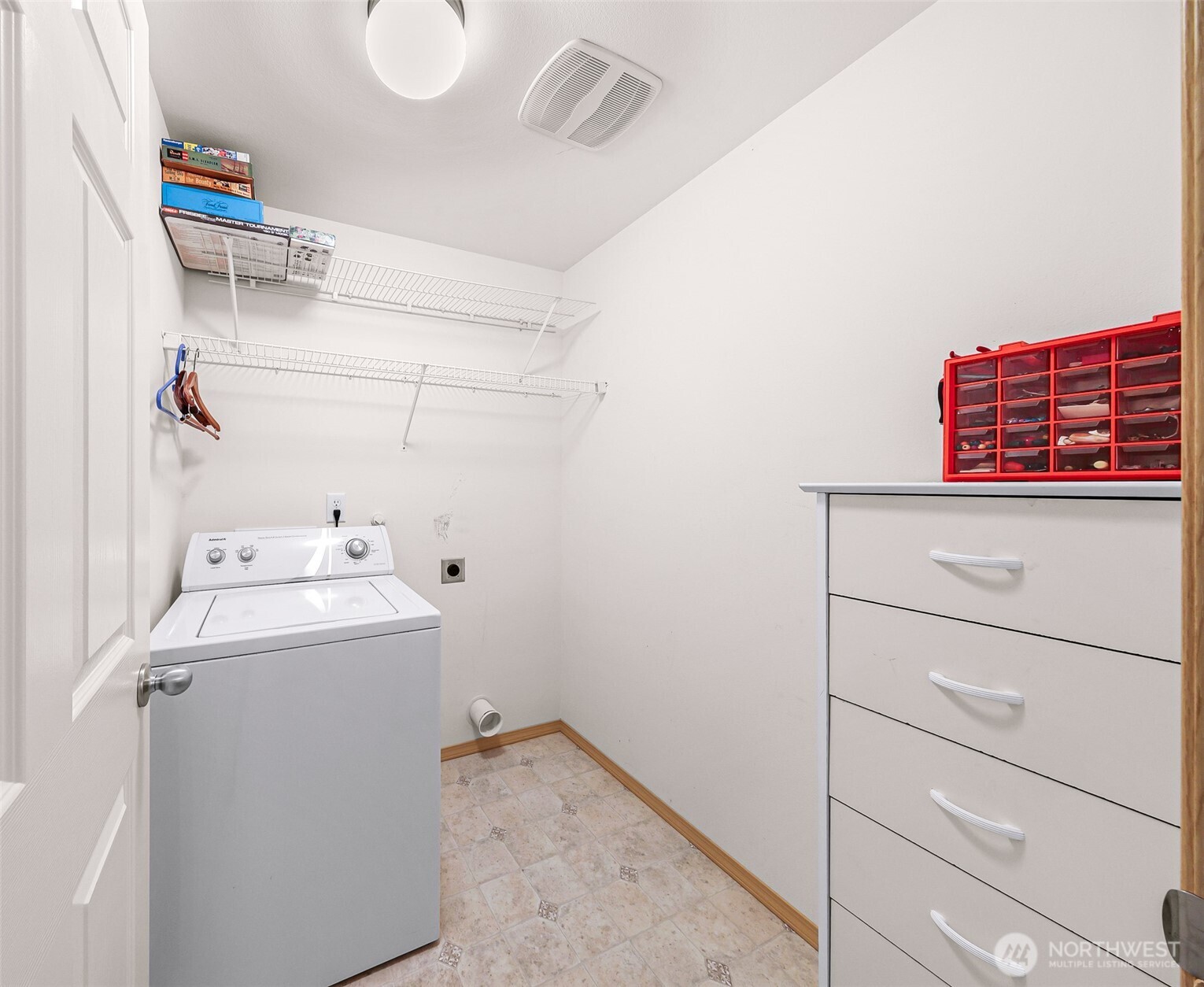 7536 Clamdigger Drive Property Photo 12