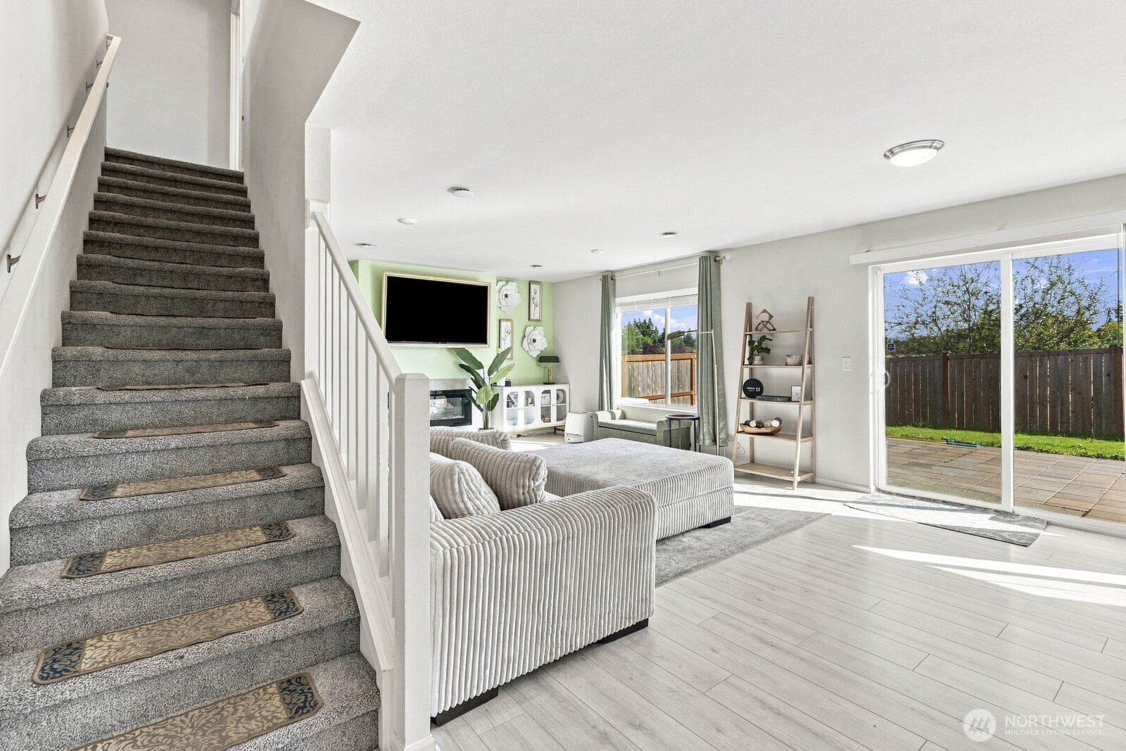 15057 Iverson Loop Property Photo 10