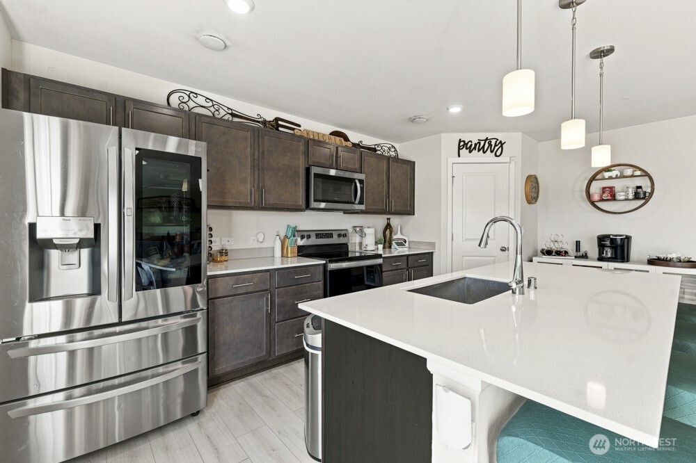 15057 Iverson Loop Property Photo 18