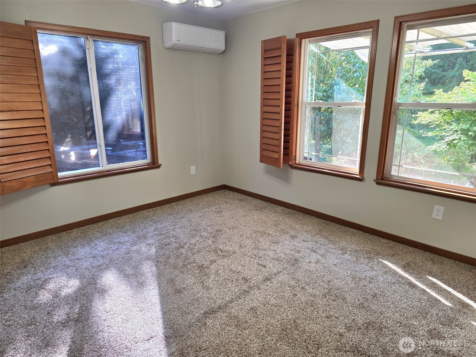 714 Tipsoo Loop Property Photo 16