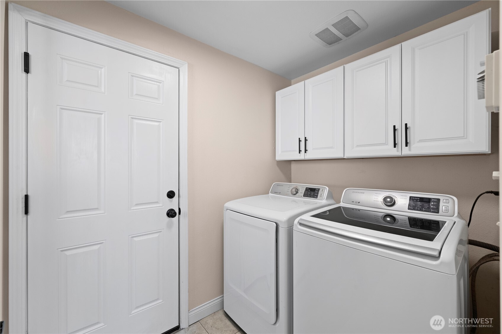 8630 74th Street Property Photo 12
