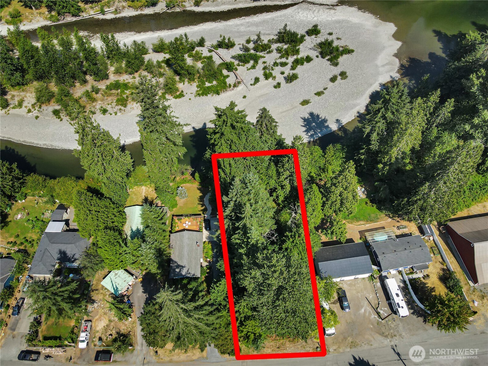 14107 Club Way Property Photo 2