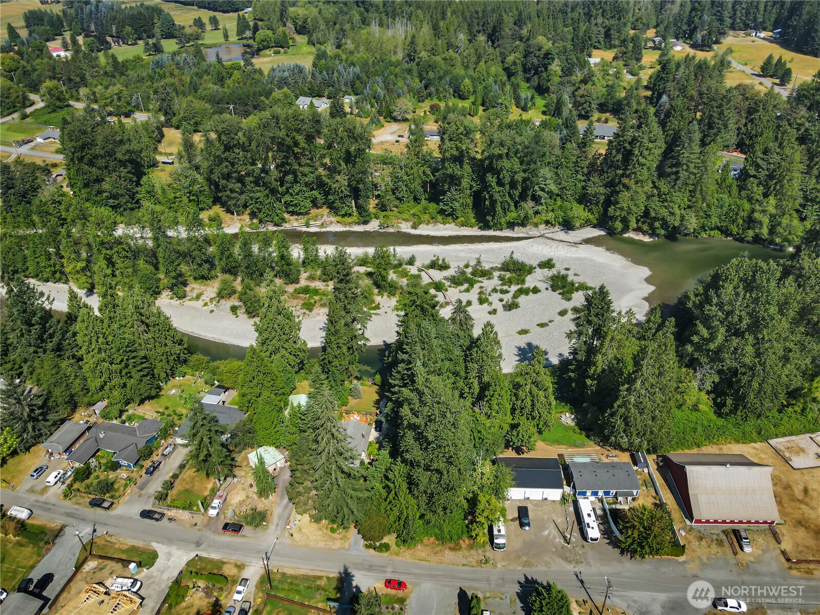 14107 Club Way Property Photo 8