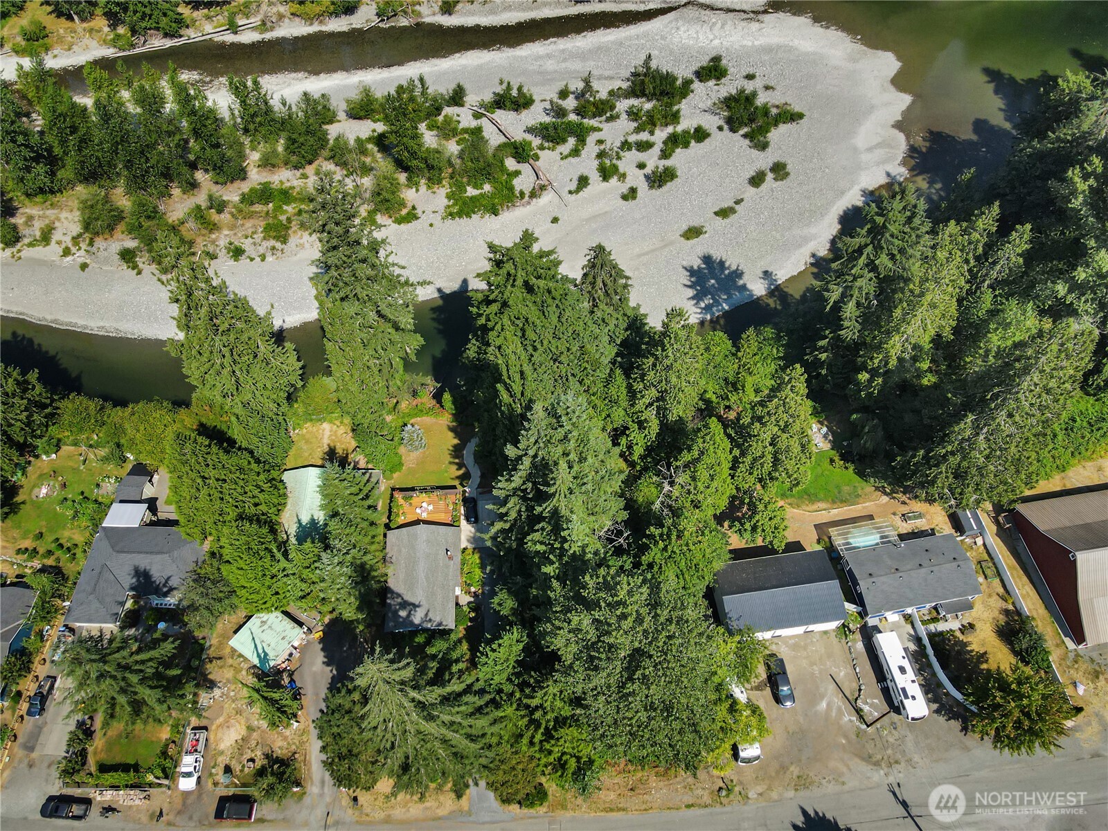 14107 Club Way Property Photo 10