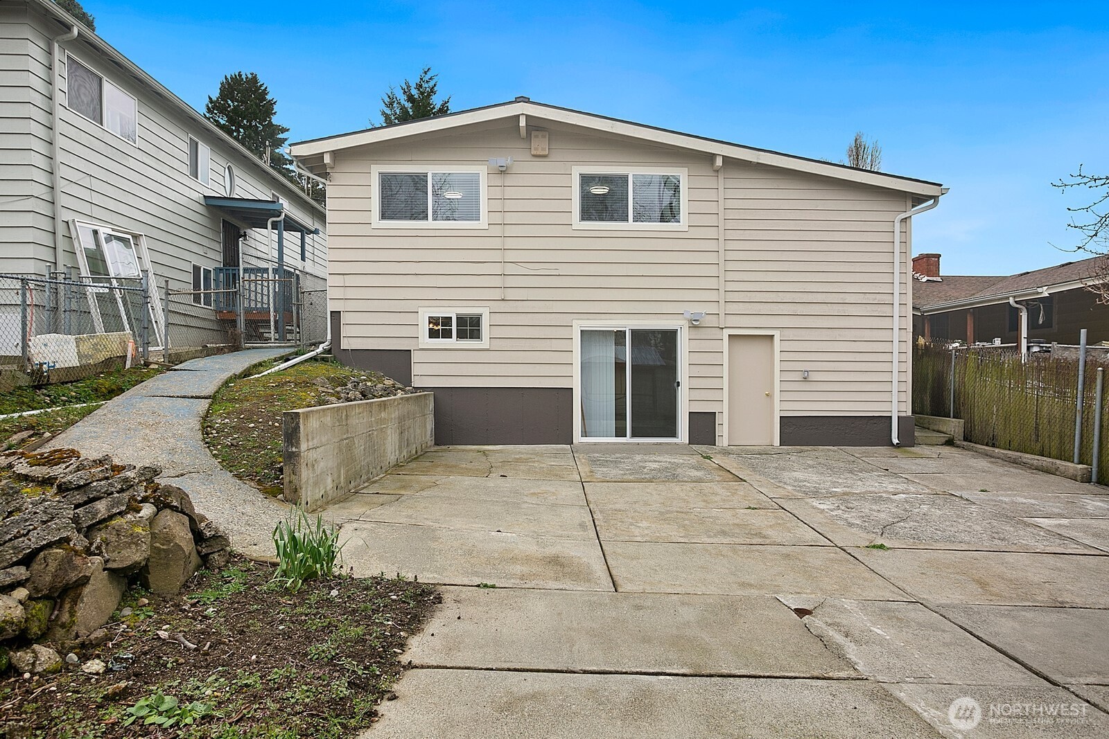 7226 33rd Avenue Property Photo 1
