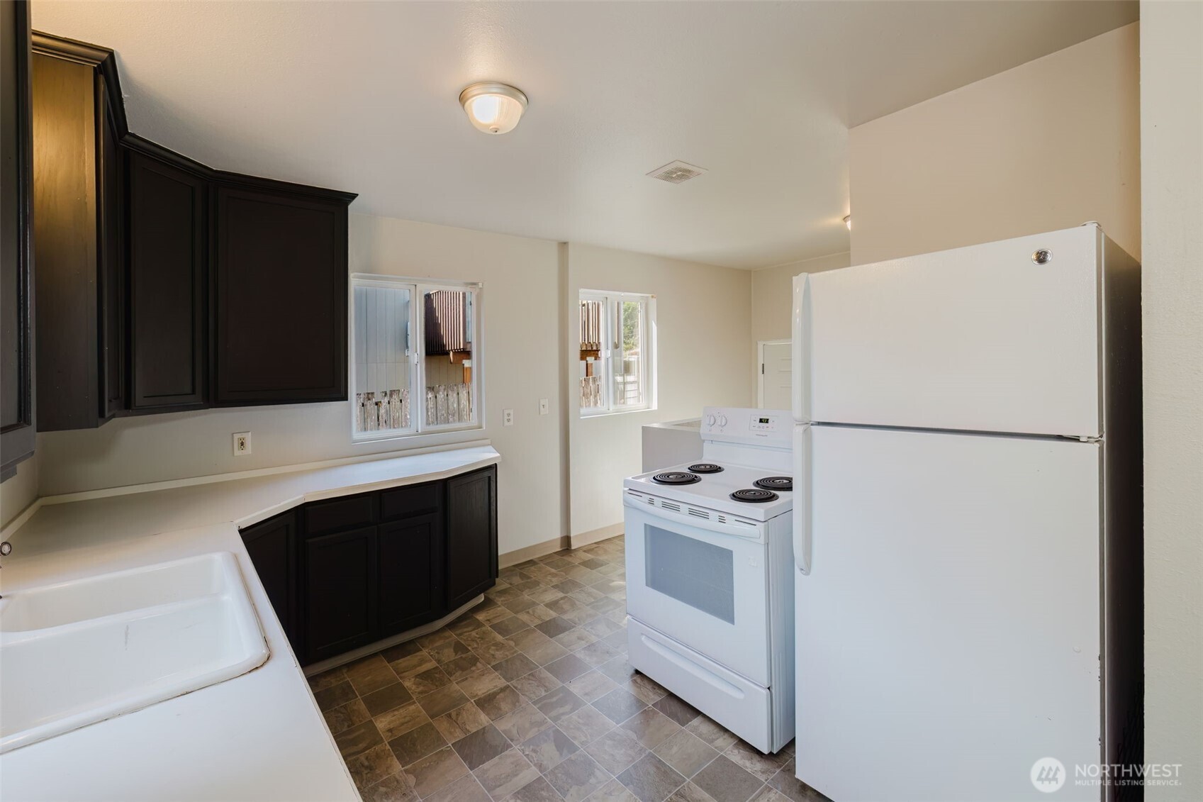 1141 West Avenue Property Photo 2