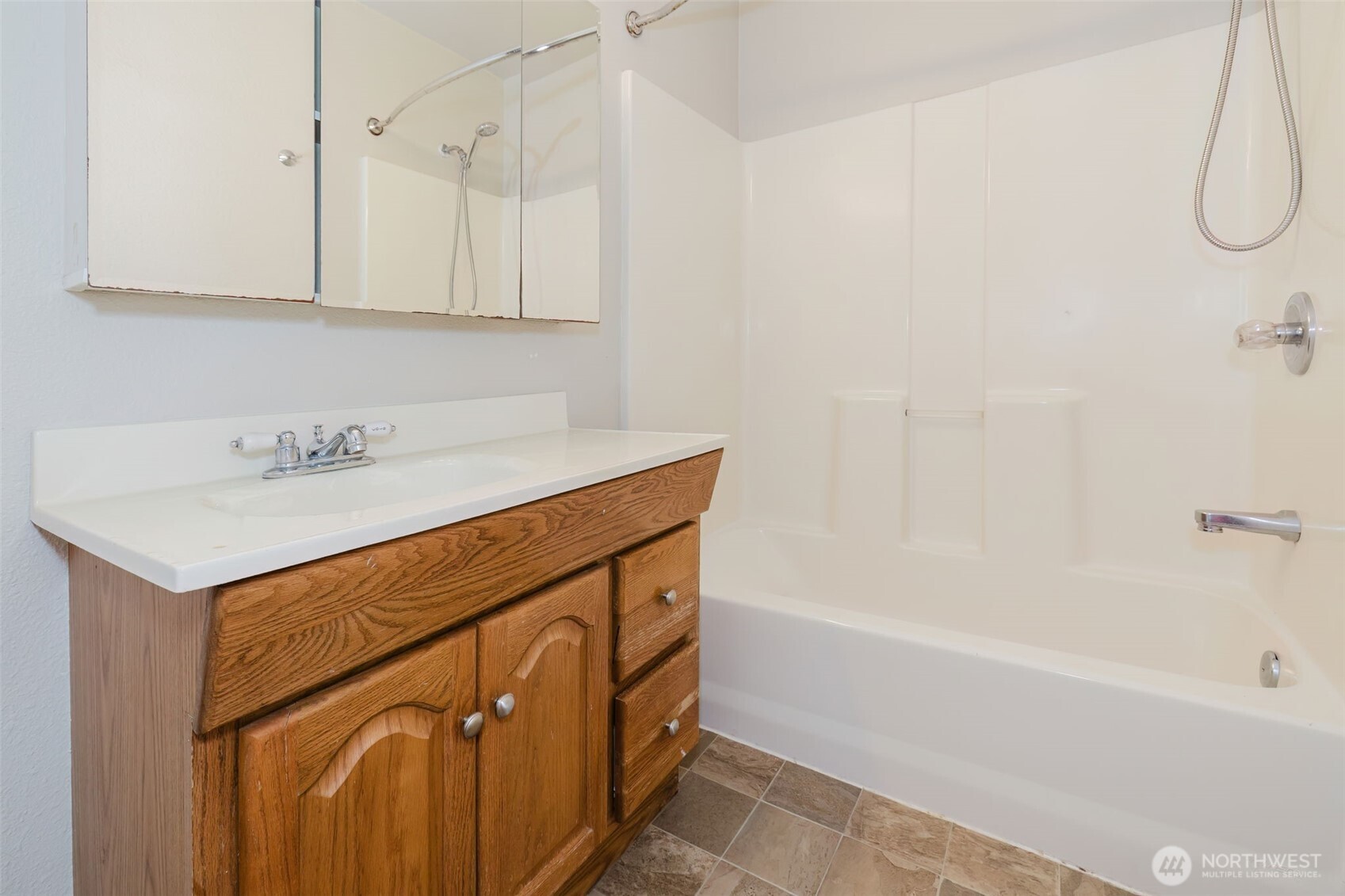 1141 West Avenue Property Photo 3