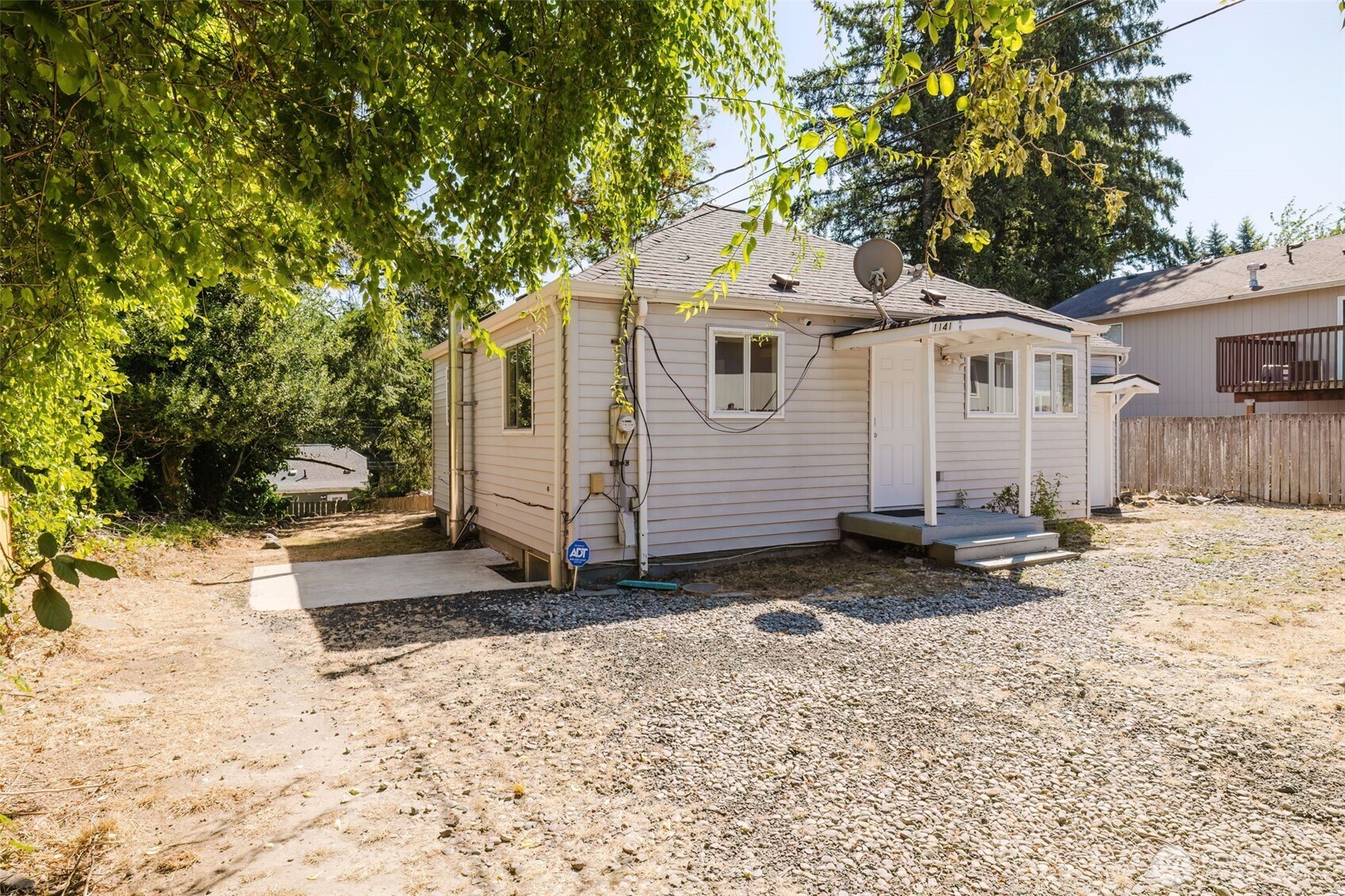 1141 West Avenue Property Photo 32