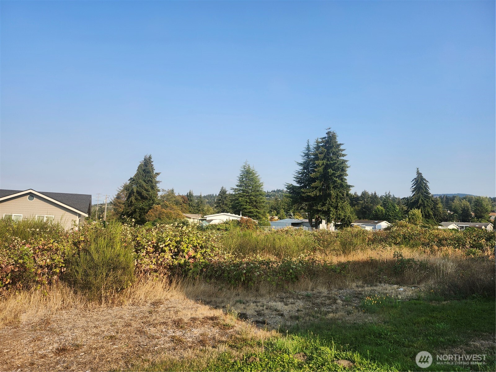 421 Salal Place Property Photo 8