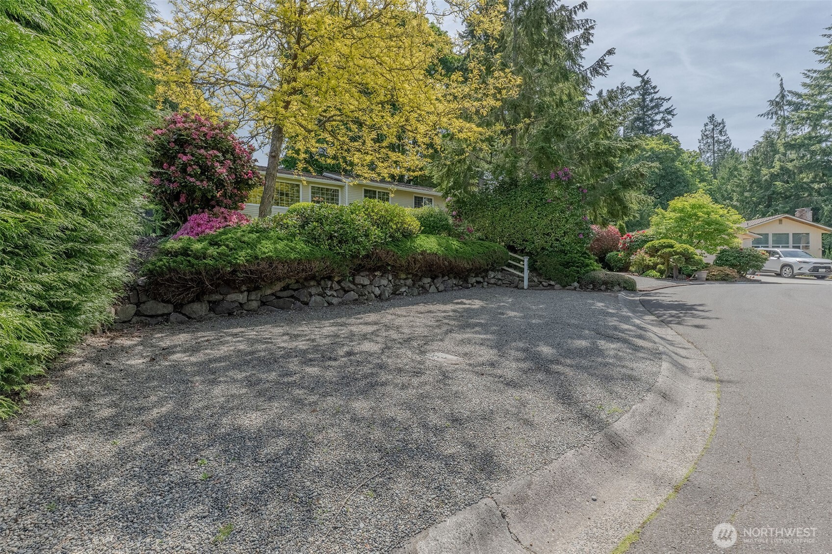 8017 47th Place Property Photo 3