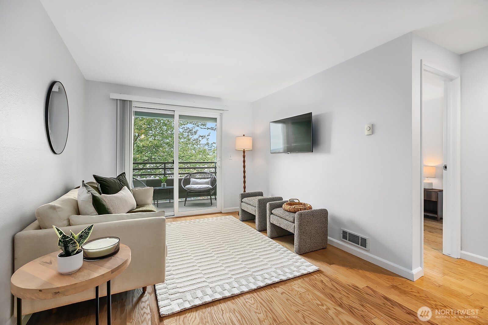1300 W Boston Street 24 Property Photo 12