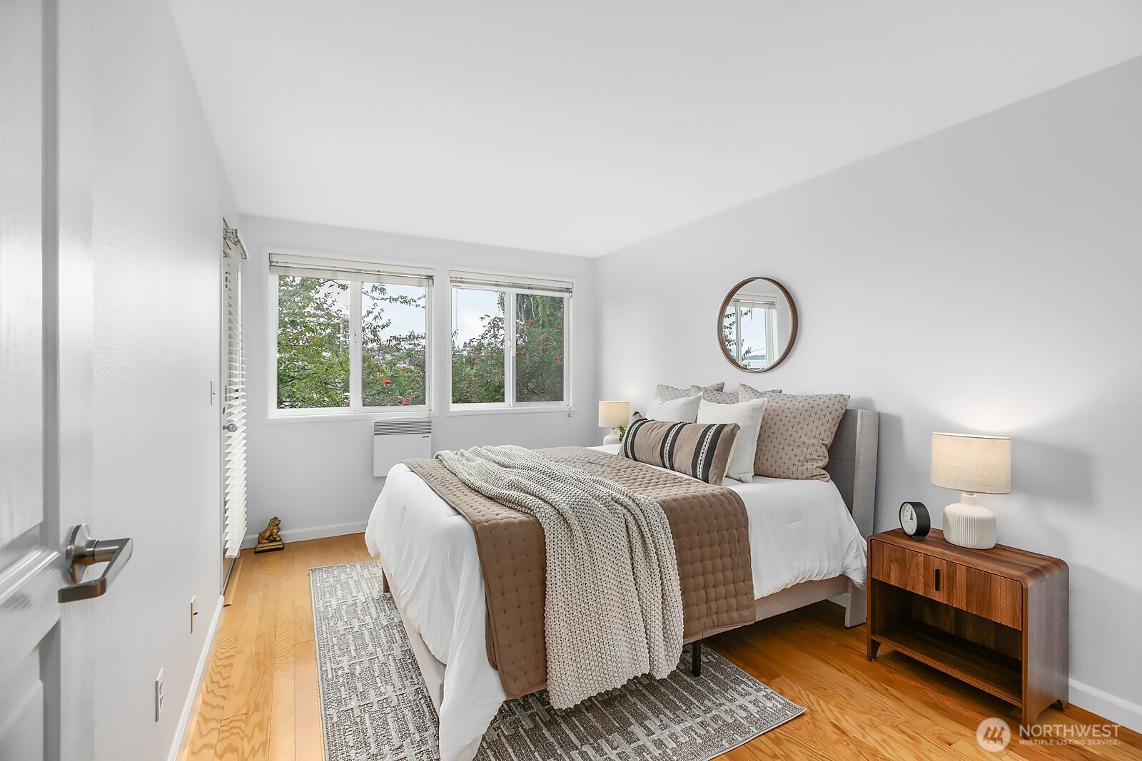 1300 W Boston Street 24 Property Photo 14
