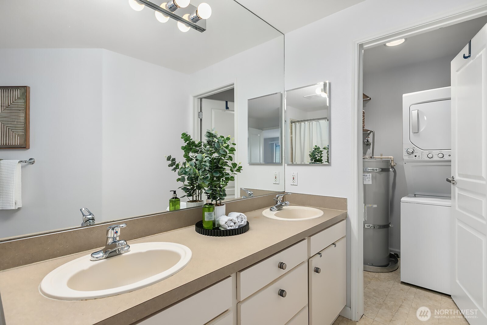 1300 W Boston Street 24 Property Photo 19
