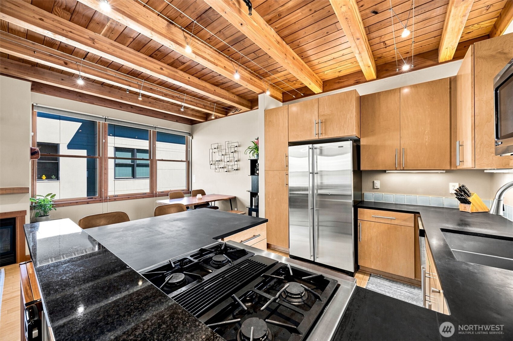 611 Fawcett Avenue Property Photo 4