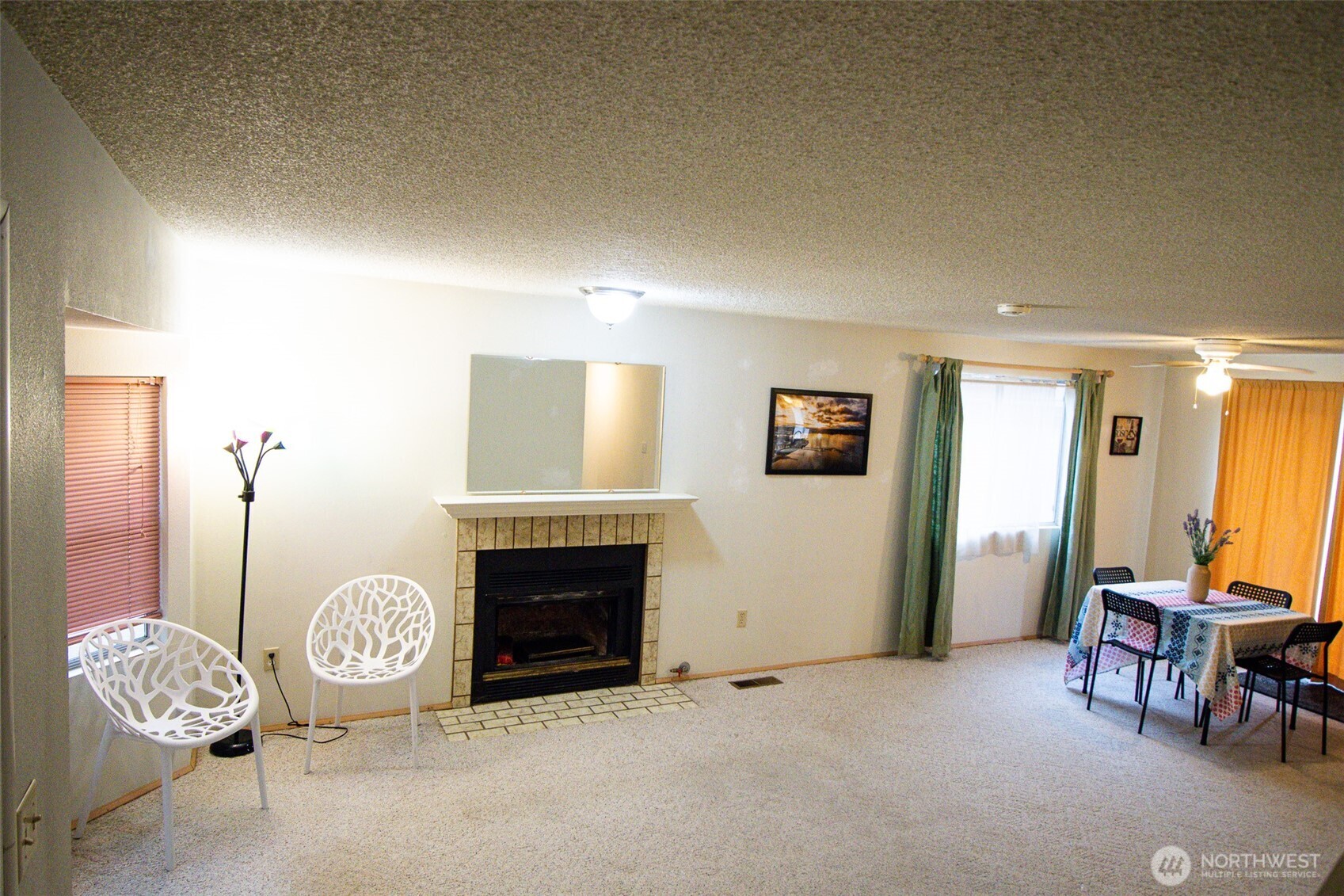 12940 Elm Avenue Property Photo 10