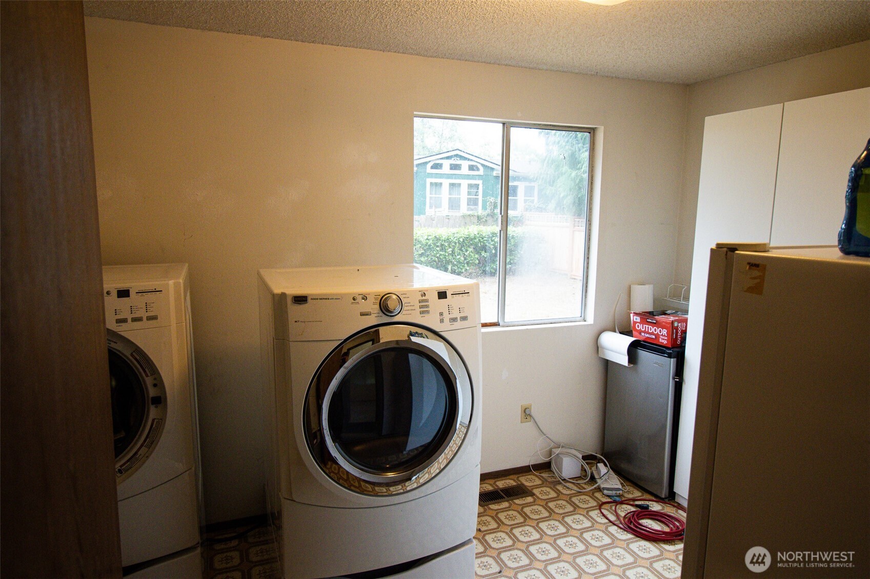 12940 Elm Avenue Property Photo 19