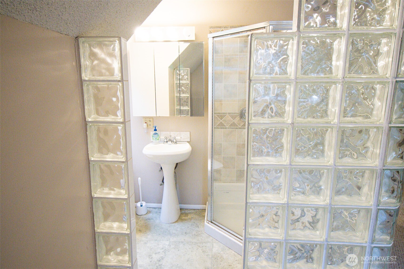 12940 Elm Avenue Property Photo 25