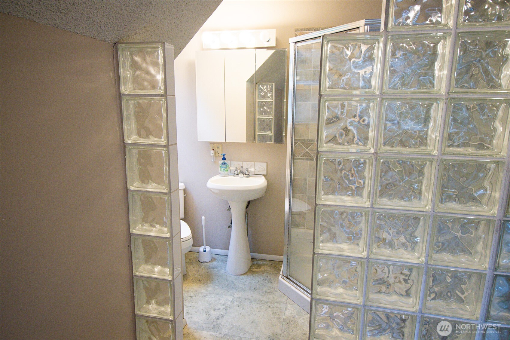 12940 Elm Avenue Property Photo 26