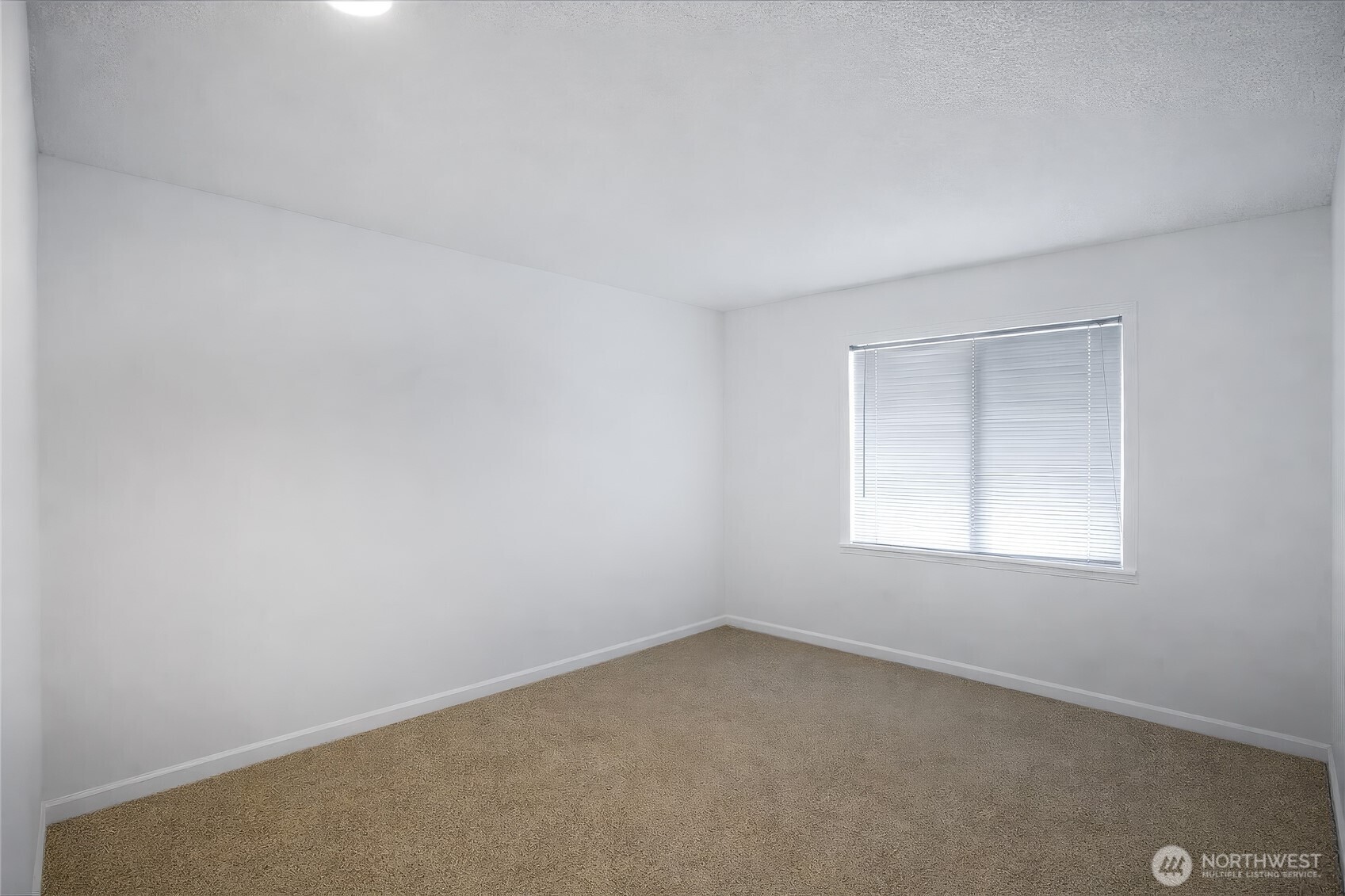 22213 6th Avenue 203 Property Photo 22