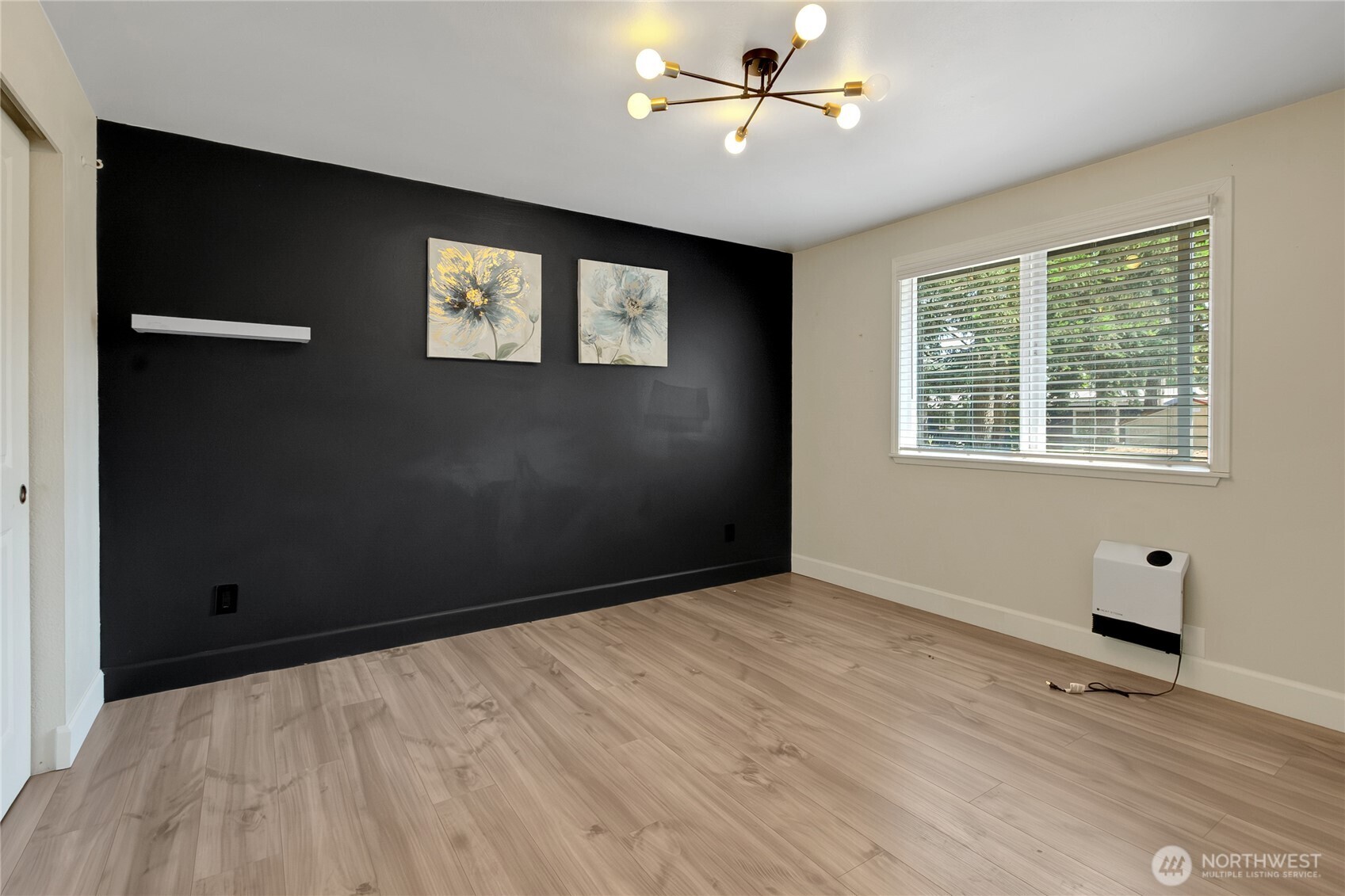 902 194th Street Property Photo 13