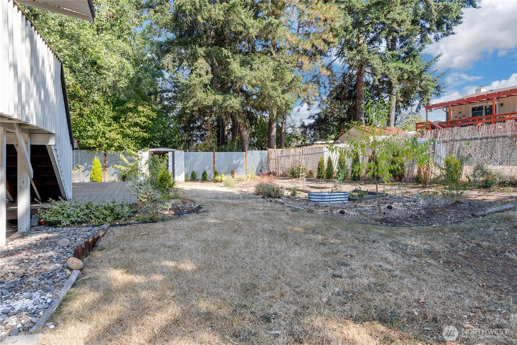902 194th Street Property Photo 25