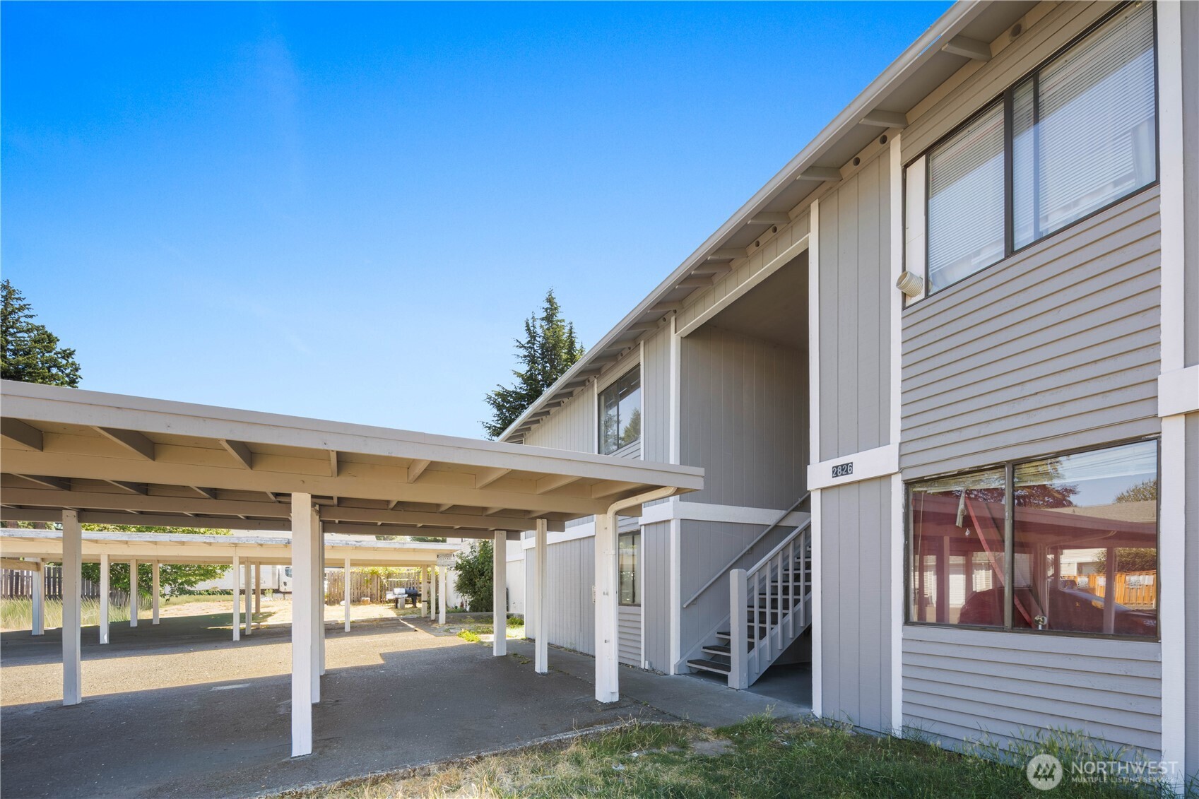2826 D Place Property Photo 4