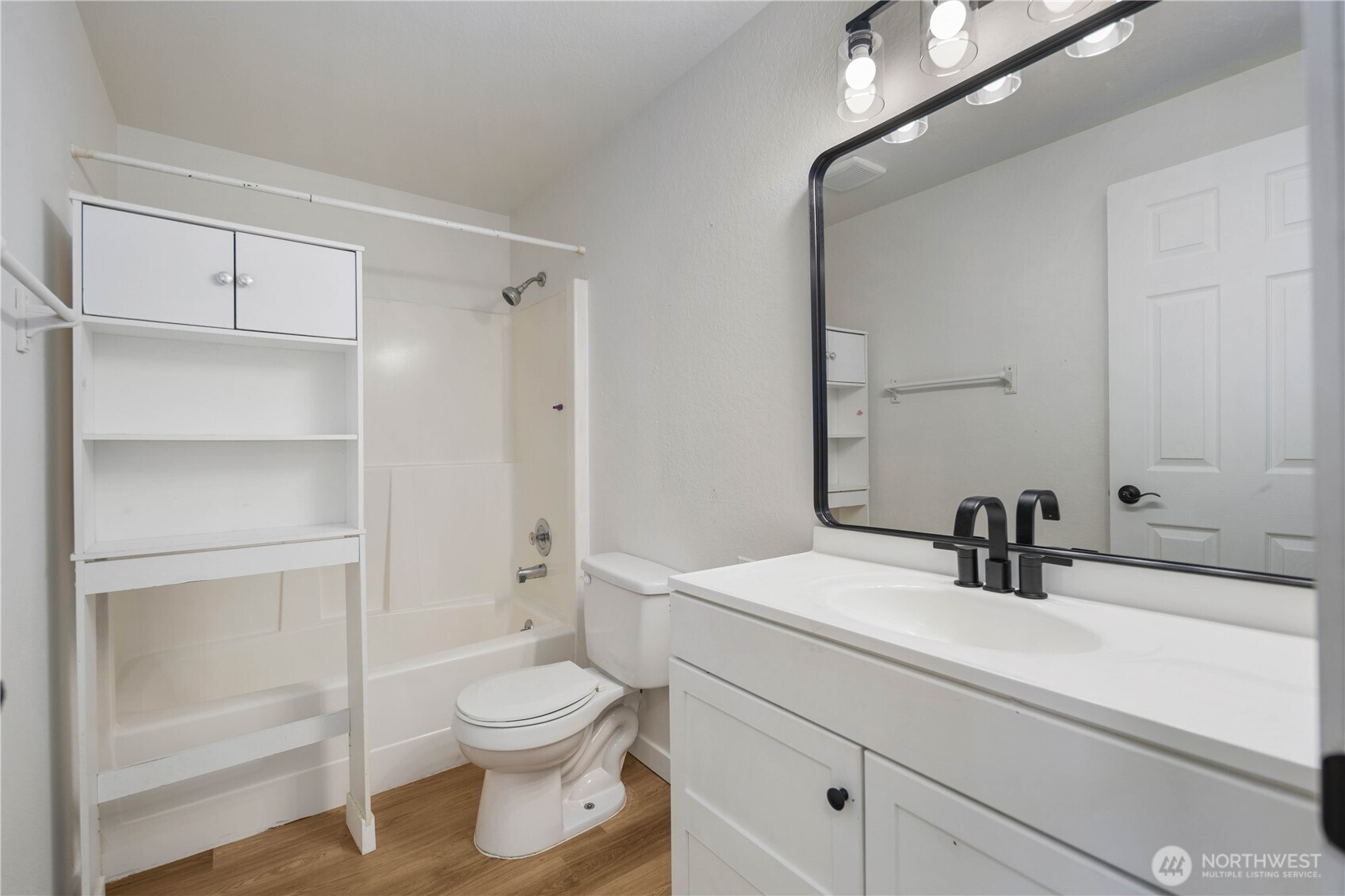 2826 D Place Property Photo 11