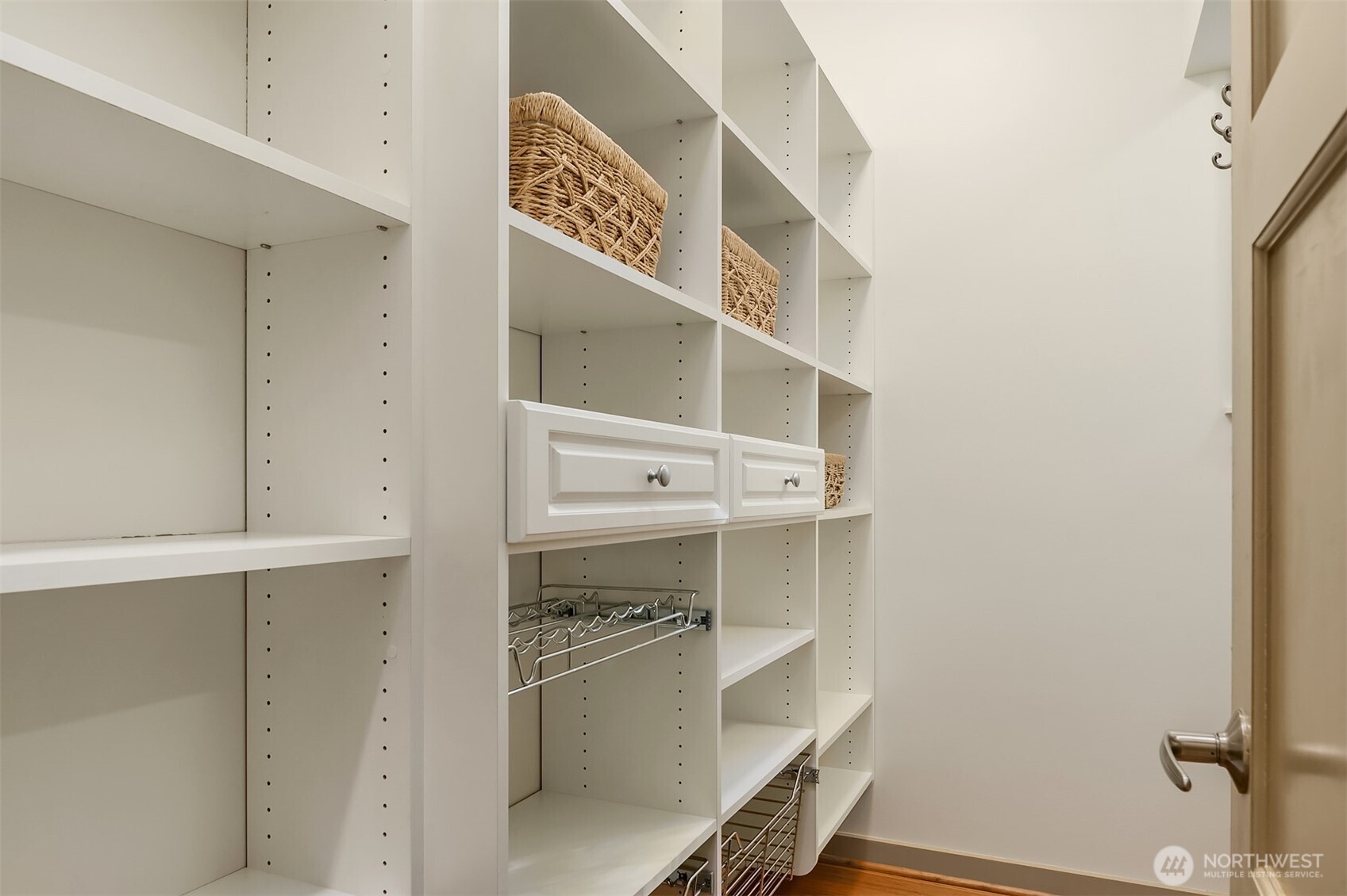 7733 235th Place Property Photo 14