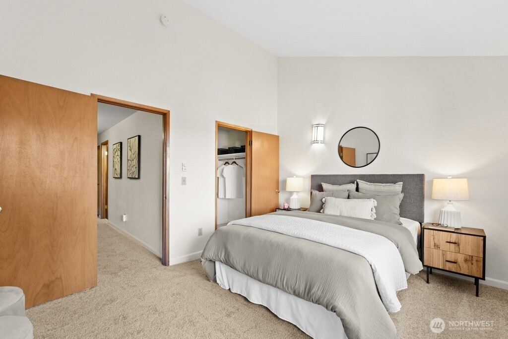 136 Summit Avenue B8 Property Photo 14