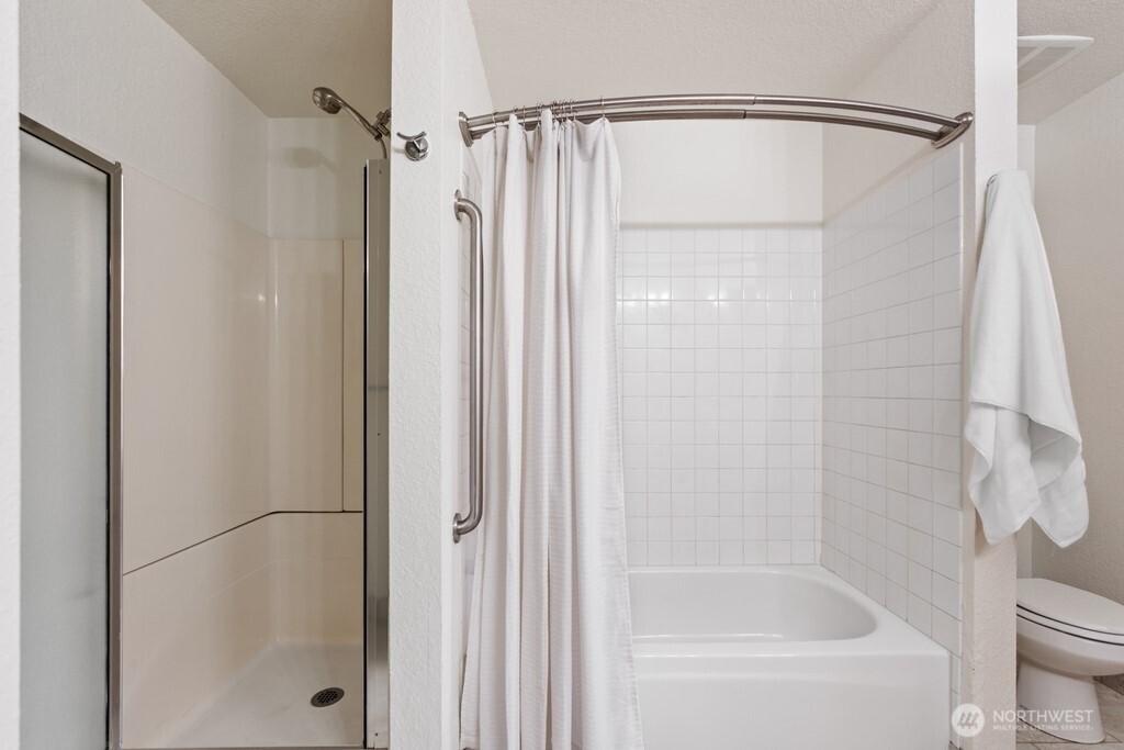 136 Summit Avenue B8 Property Photo 17