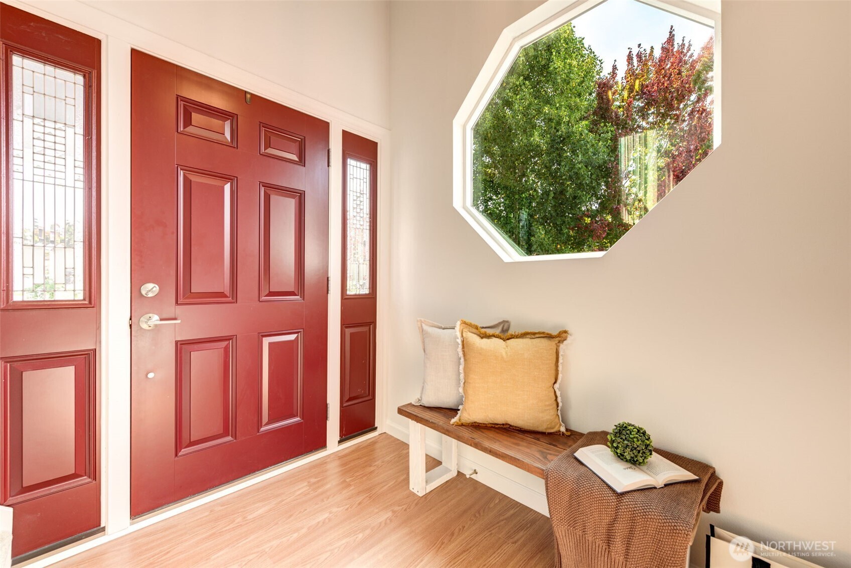 7500 76th Place Property Photo 6