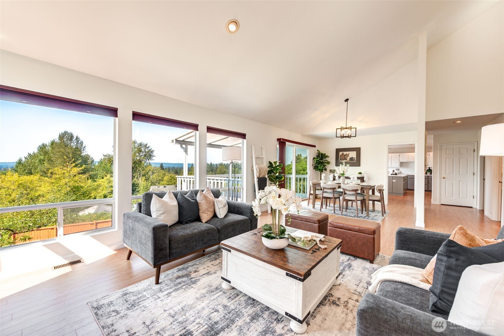 7500 76th Place Property Photo 10
