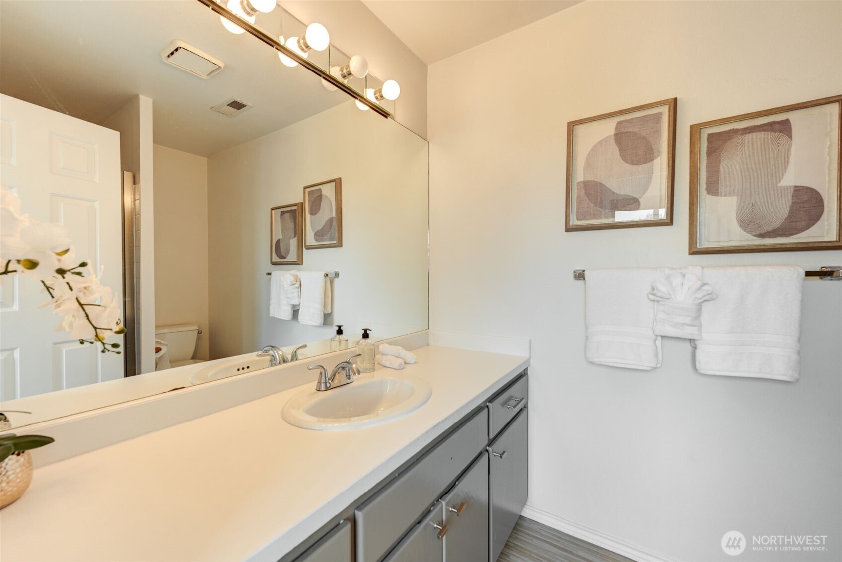 7500 76th Place Property Photo 31
