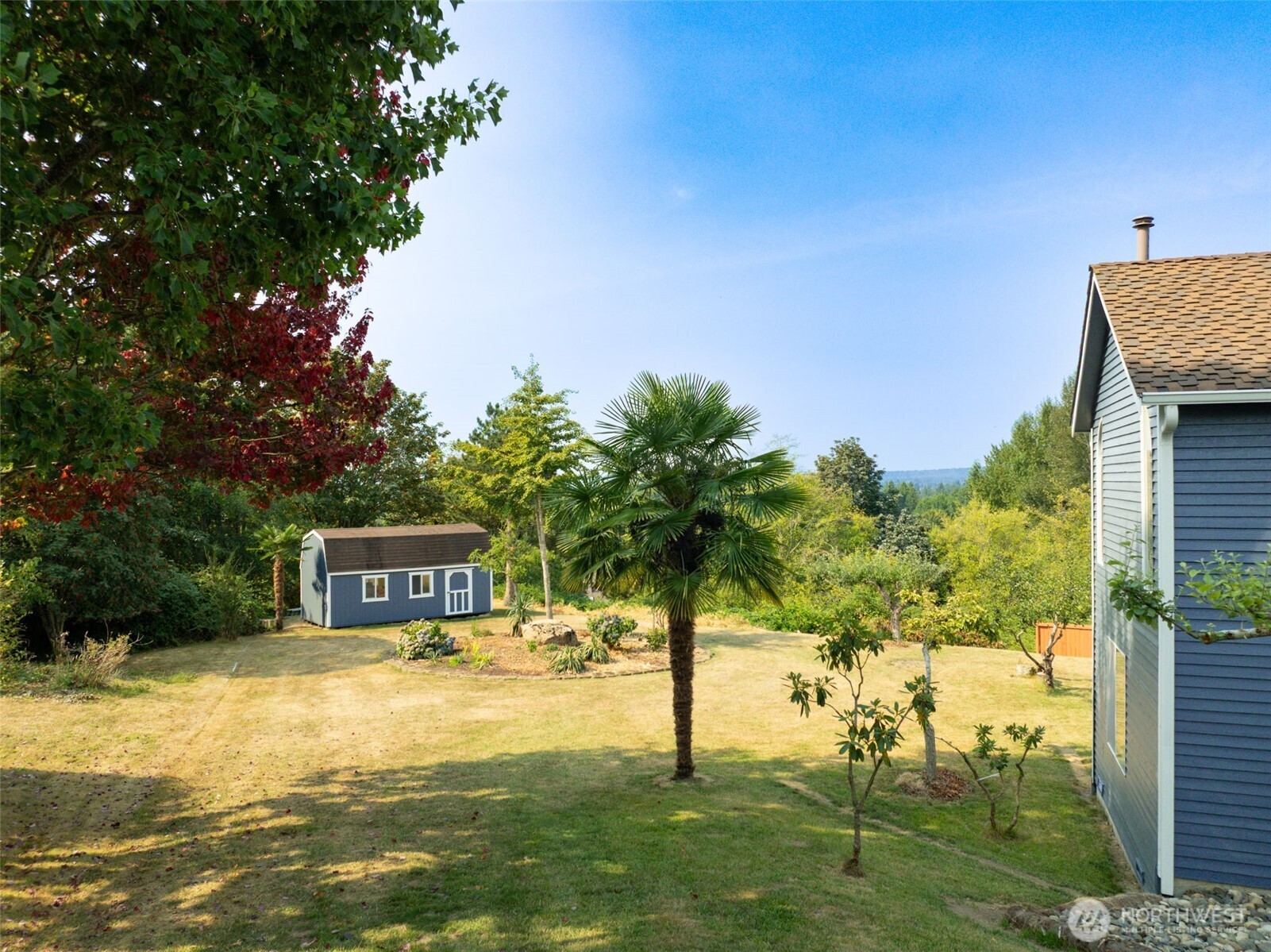7500 76th Place Property Photo 36