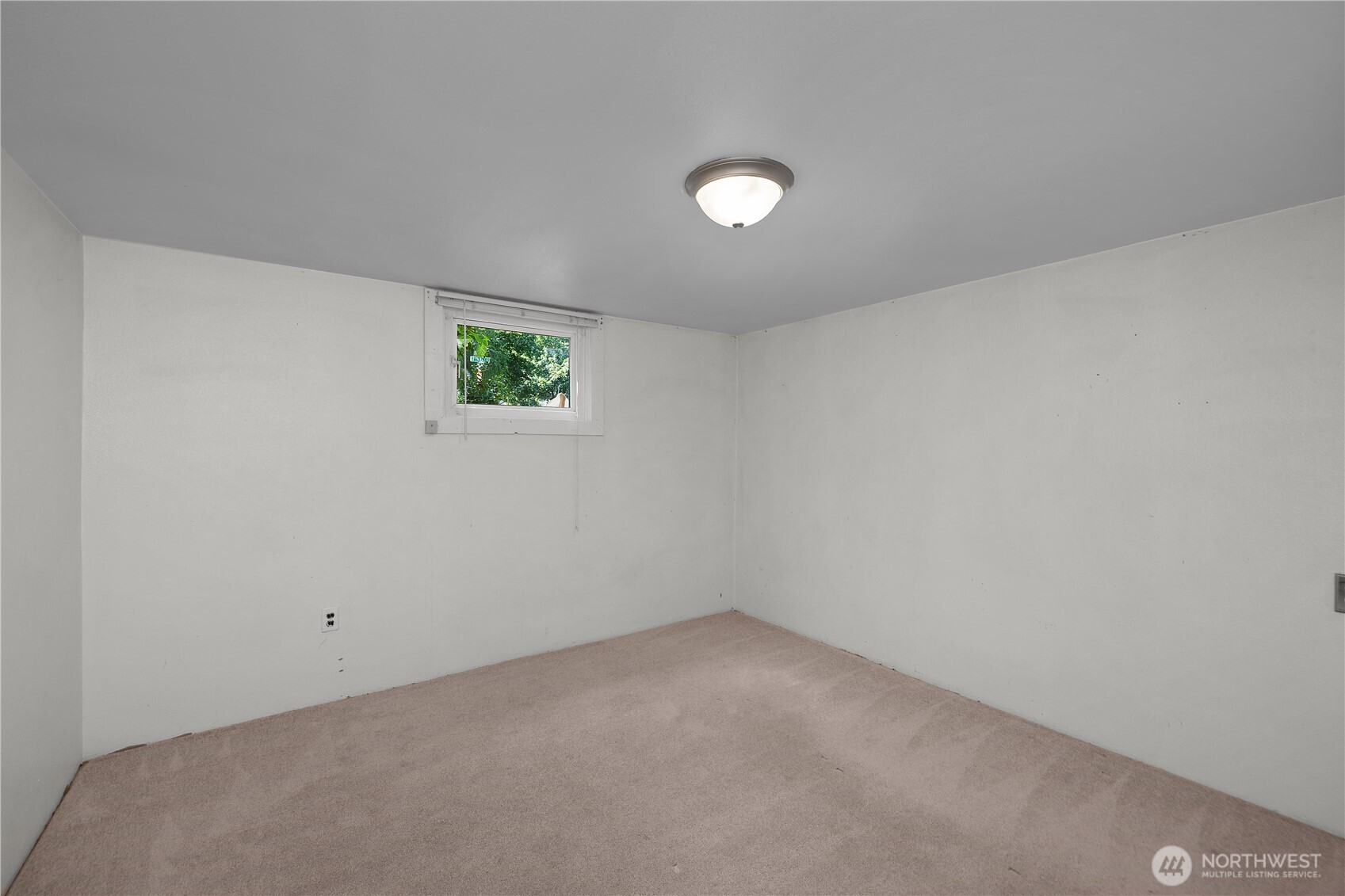 1612 Capitol Way Property Photo 24