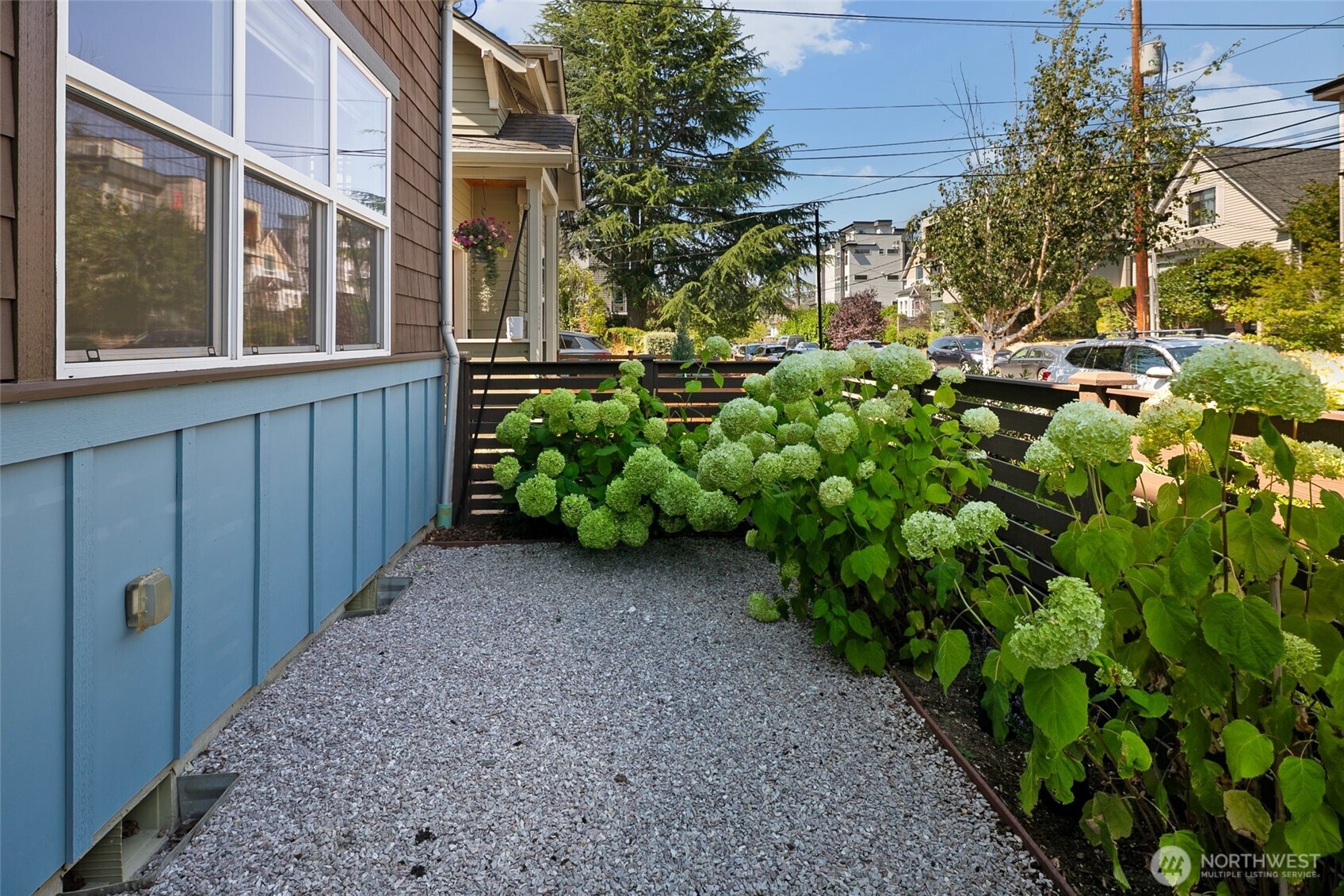 2211 Nw 60th Street Property Photo 4