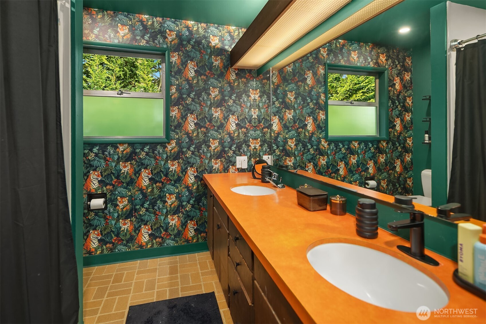 10619 Sand Point Way Property Photo 11